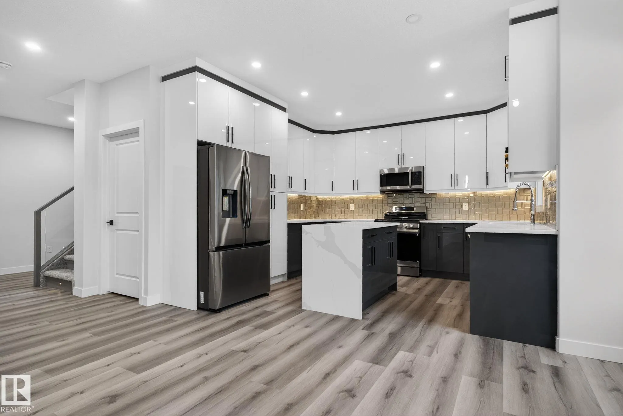 20 HAZELWOOD Lane