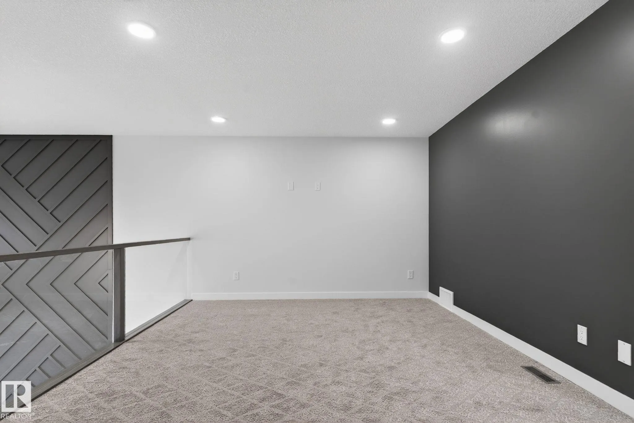 20 HAZELWOOD Lane