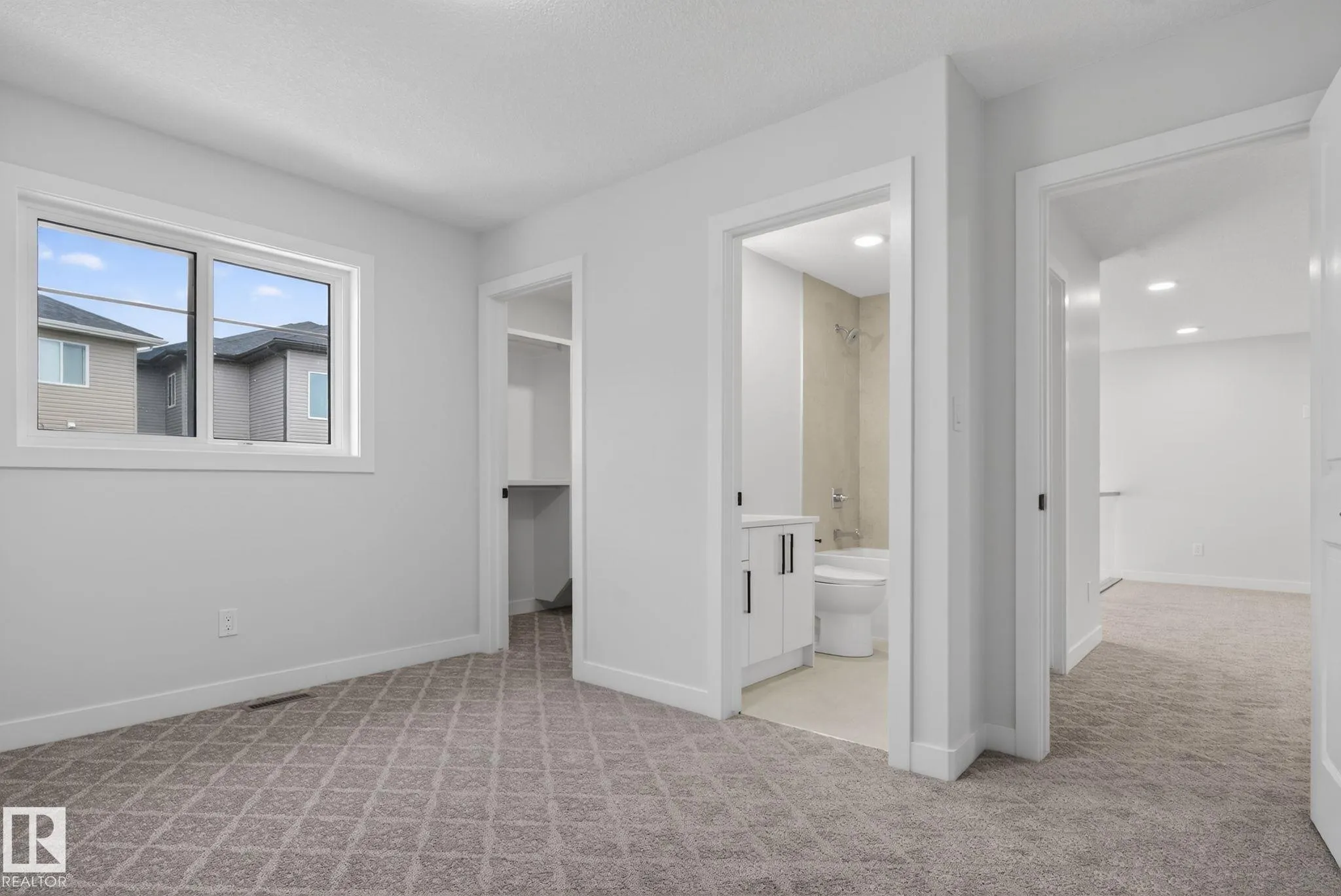 20 HAZELWOOD Lane