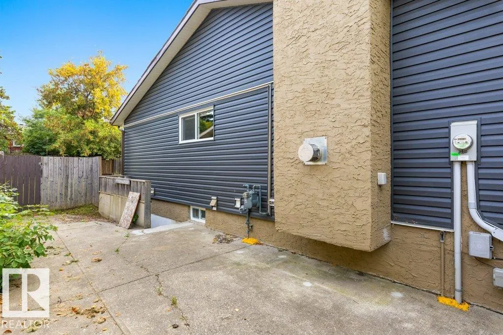 67 ARLINGTON Drive
