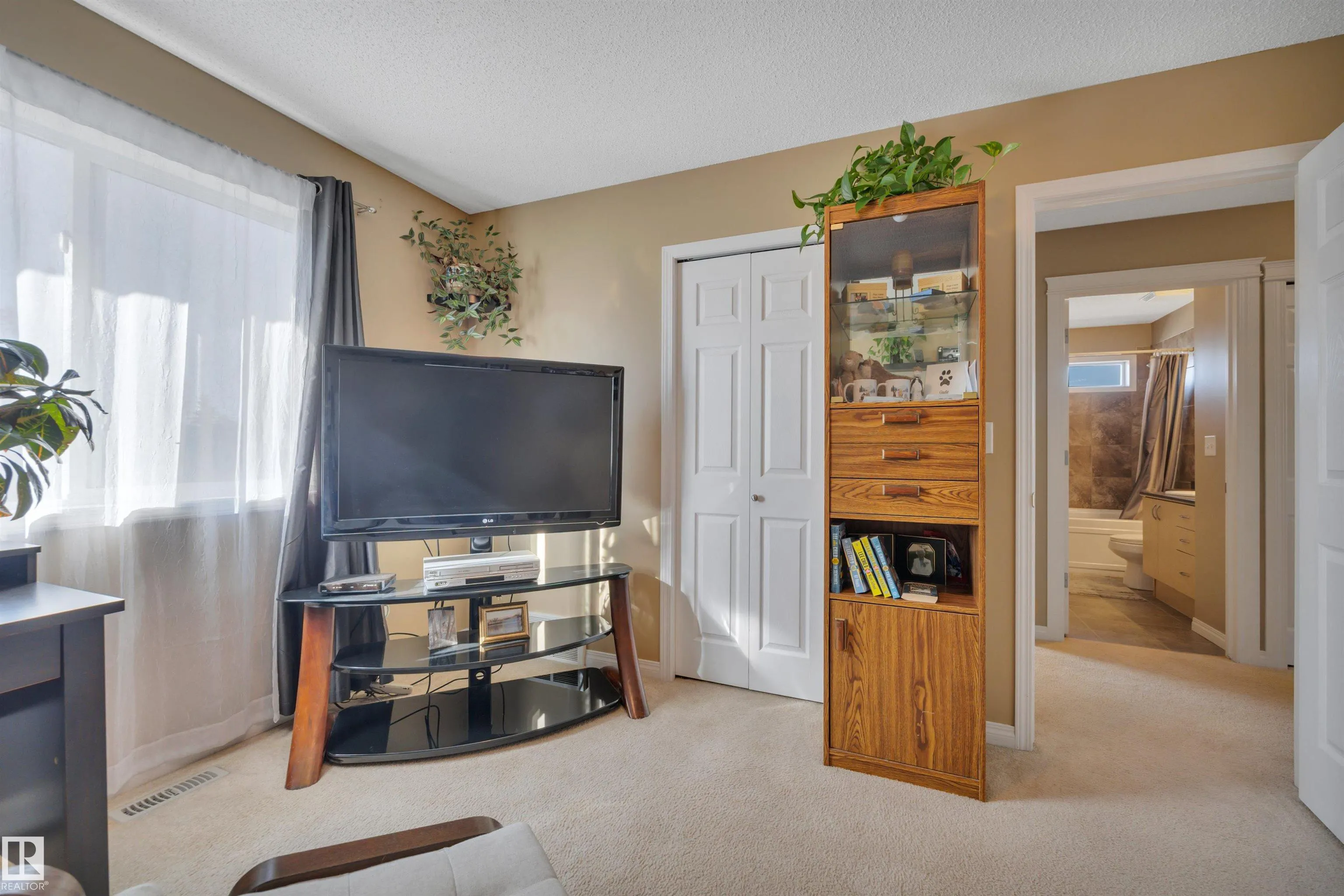 141 ACACIA Circle