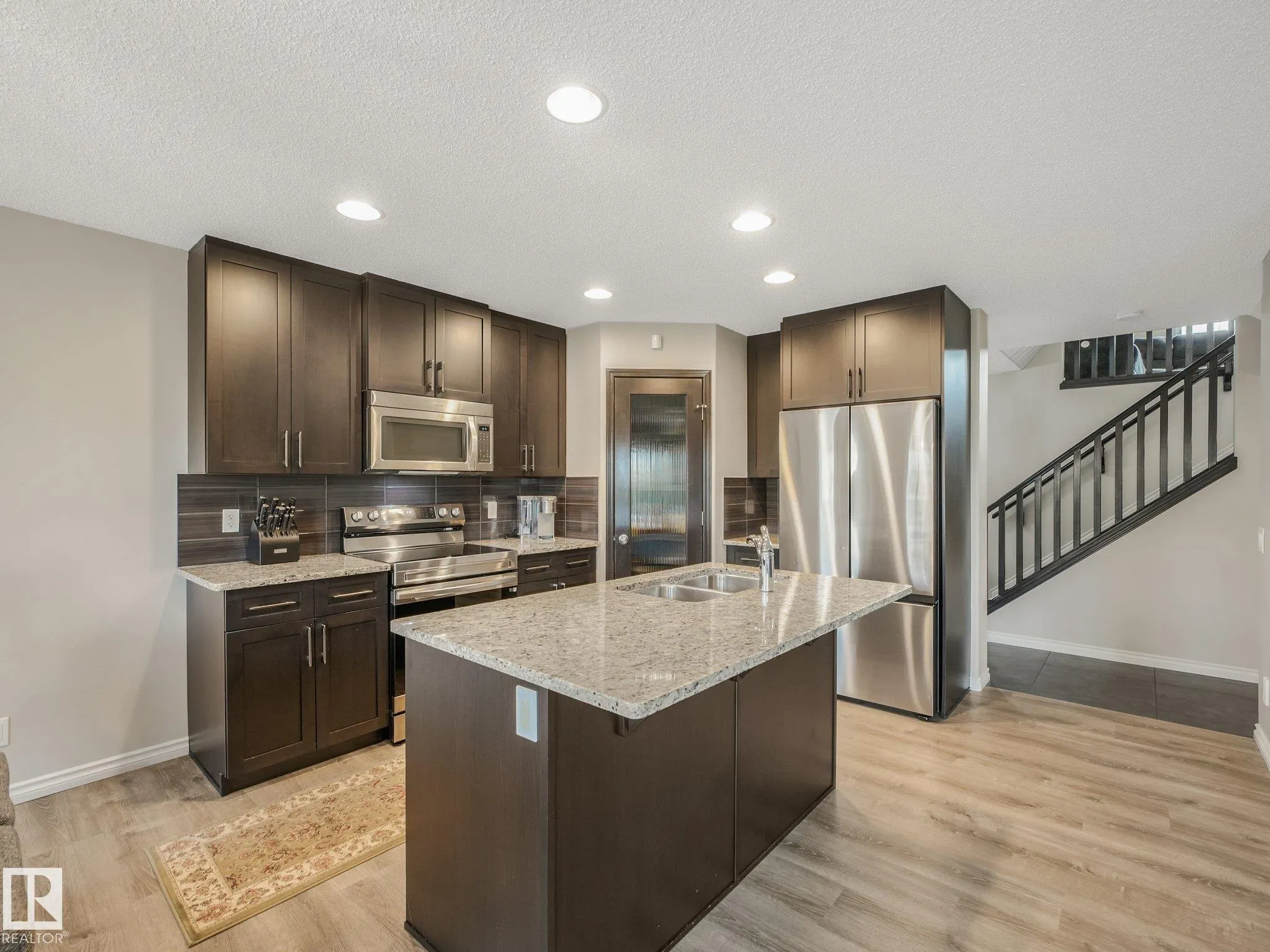219 SILVERSTONE Crescent