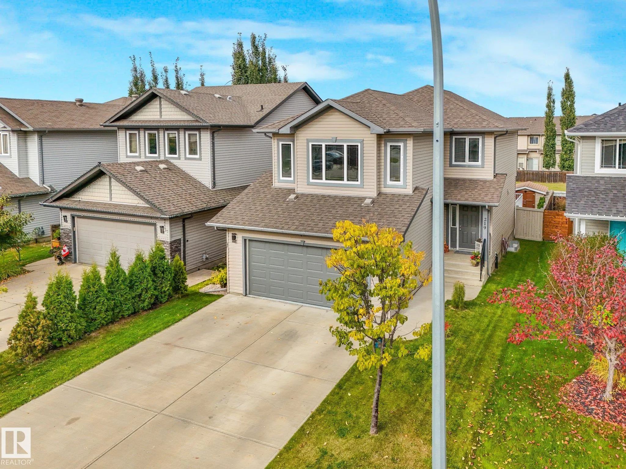 219 SILVERSTONE Crescent