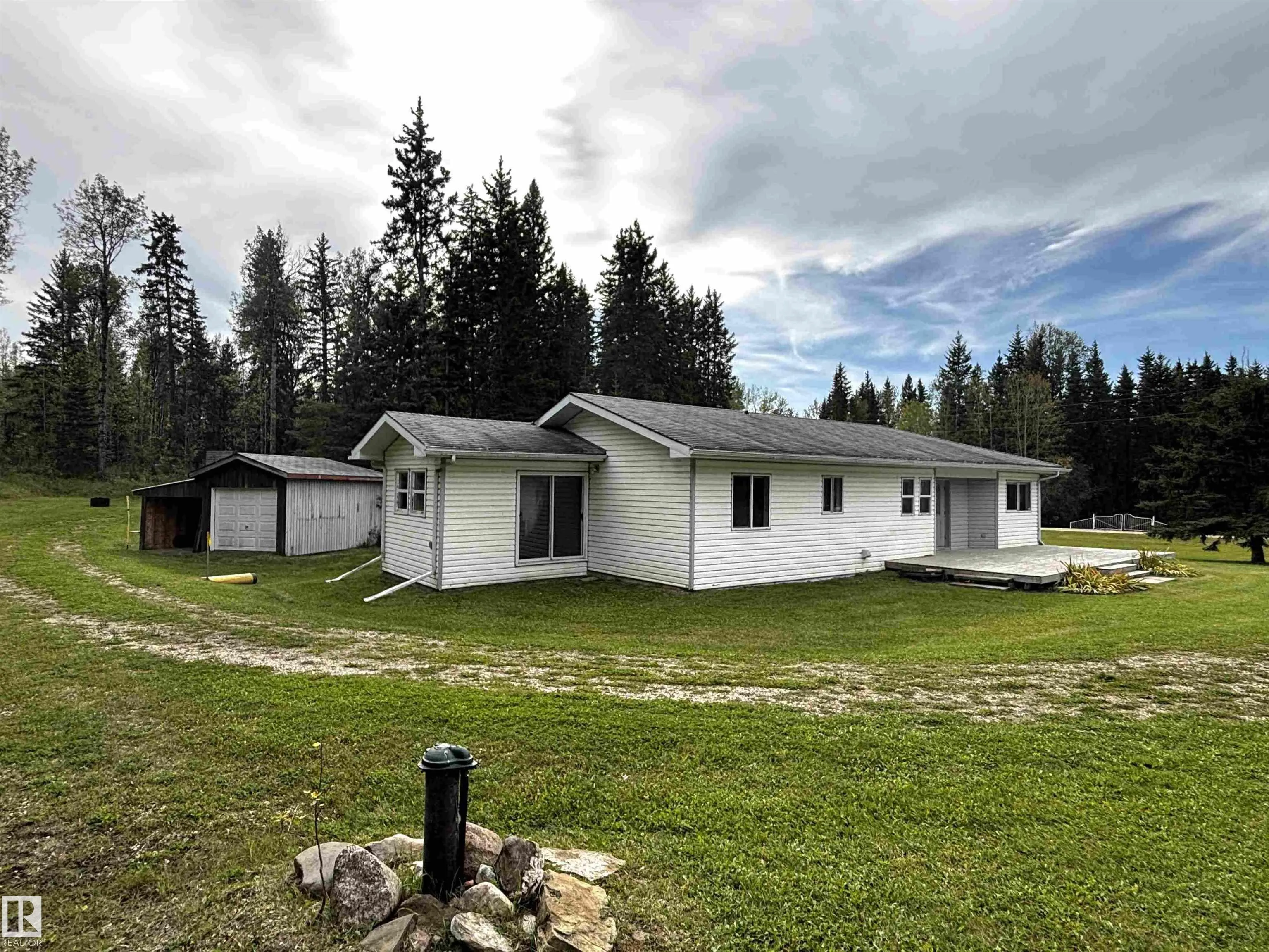 55029 HWY 761