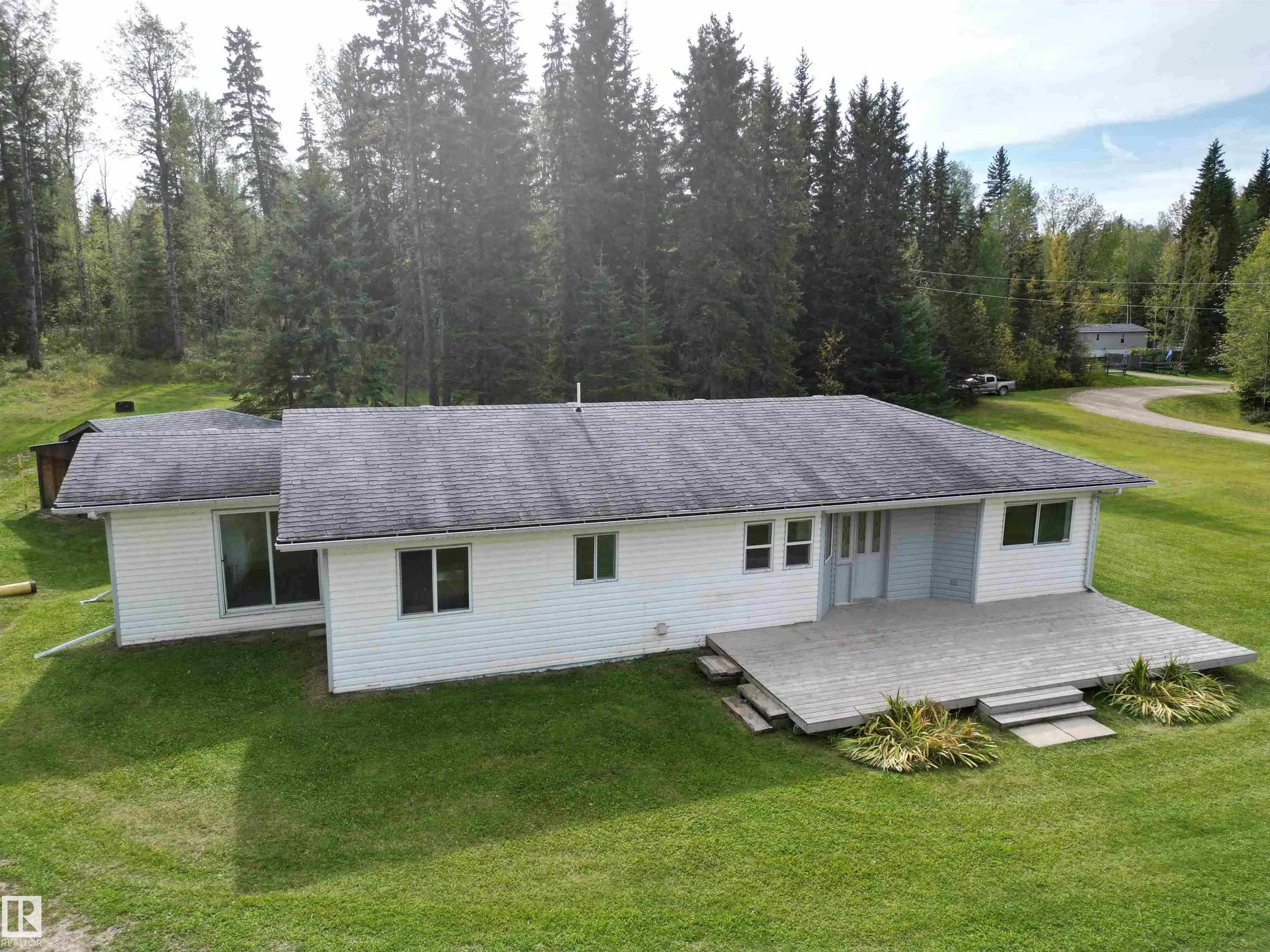 55029 HWY 761