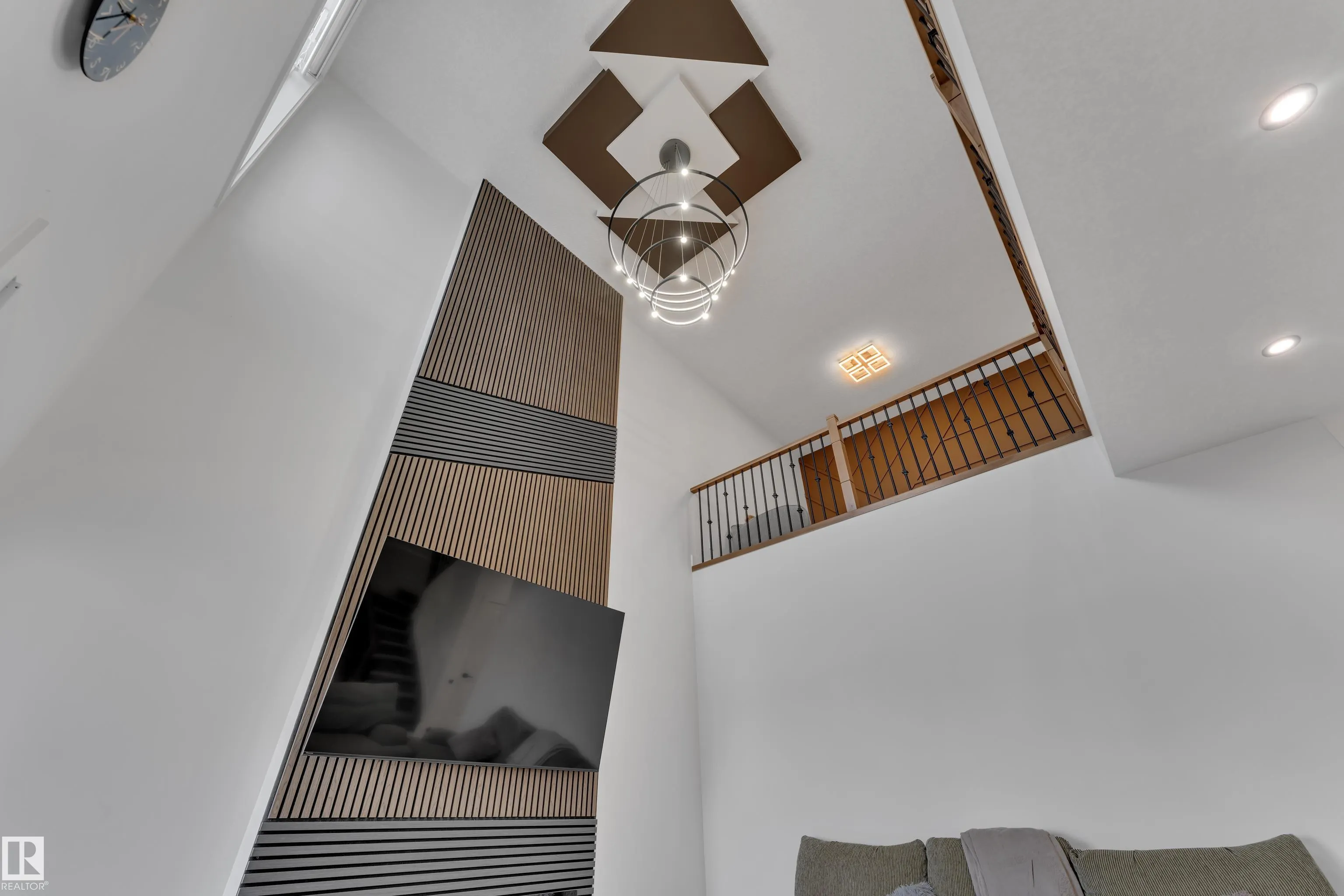 6502 42 ave