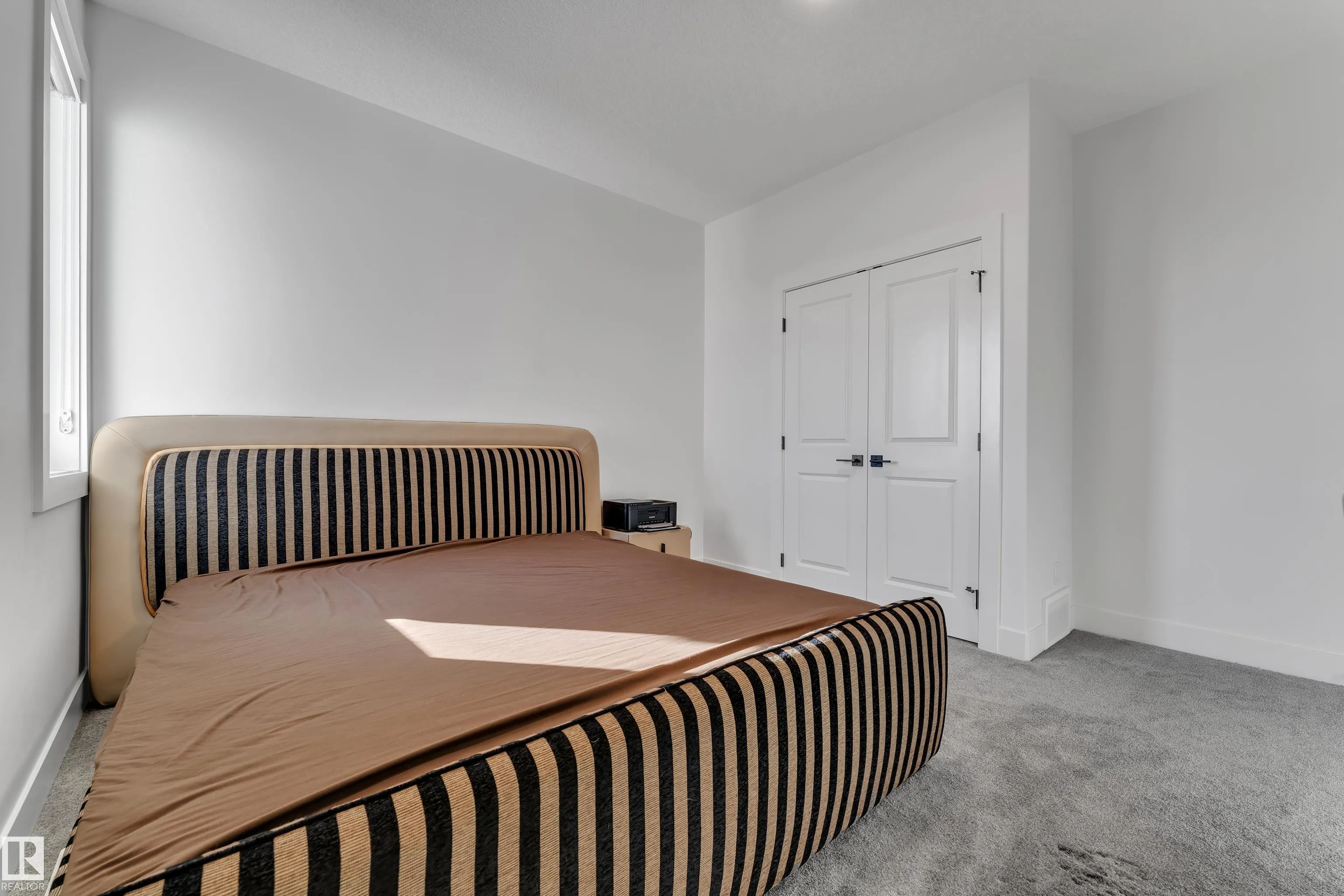 6502 42 ave