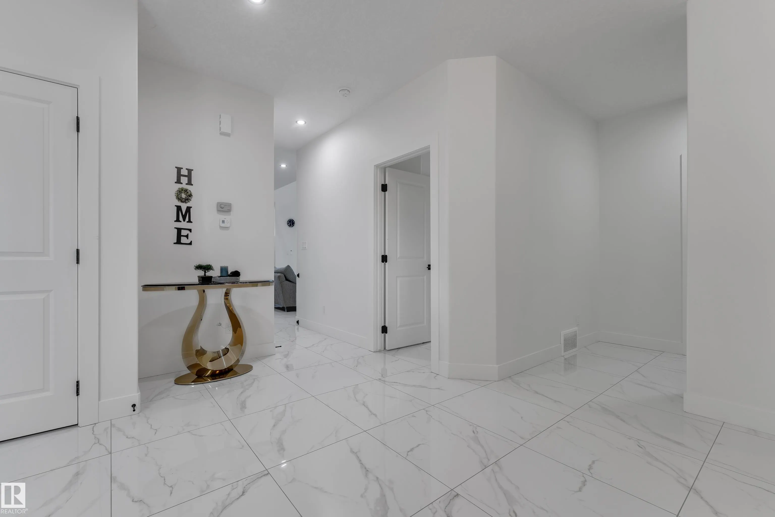 6502 42 ave