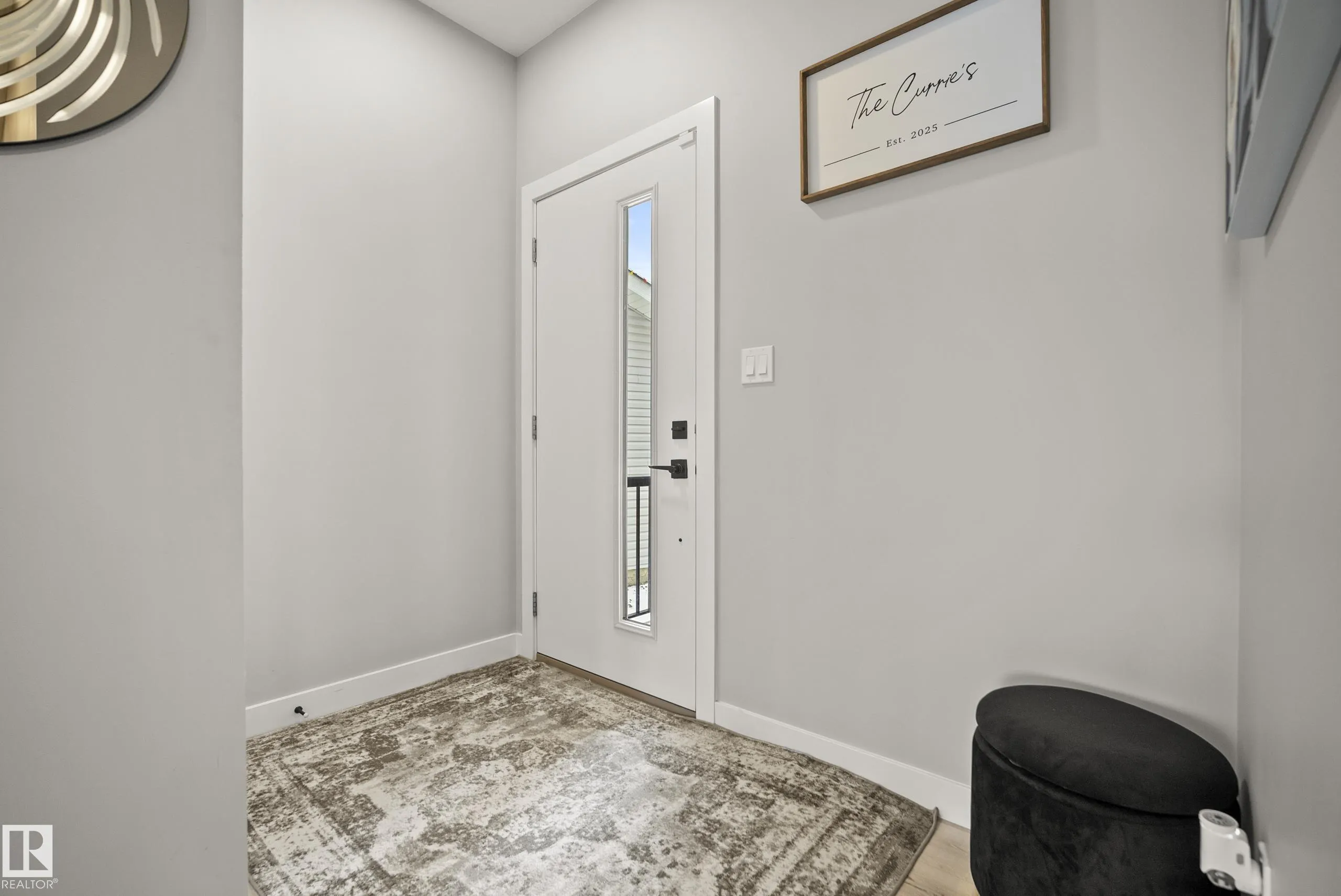 20 ROBERTS Close