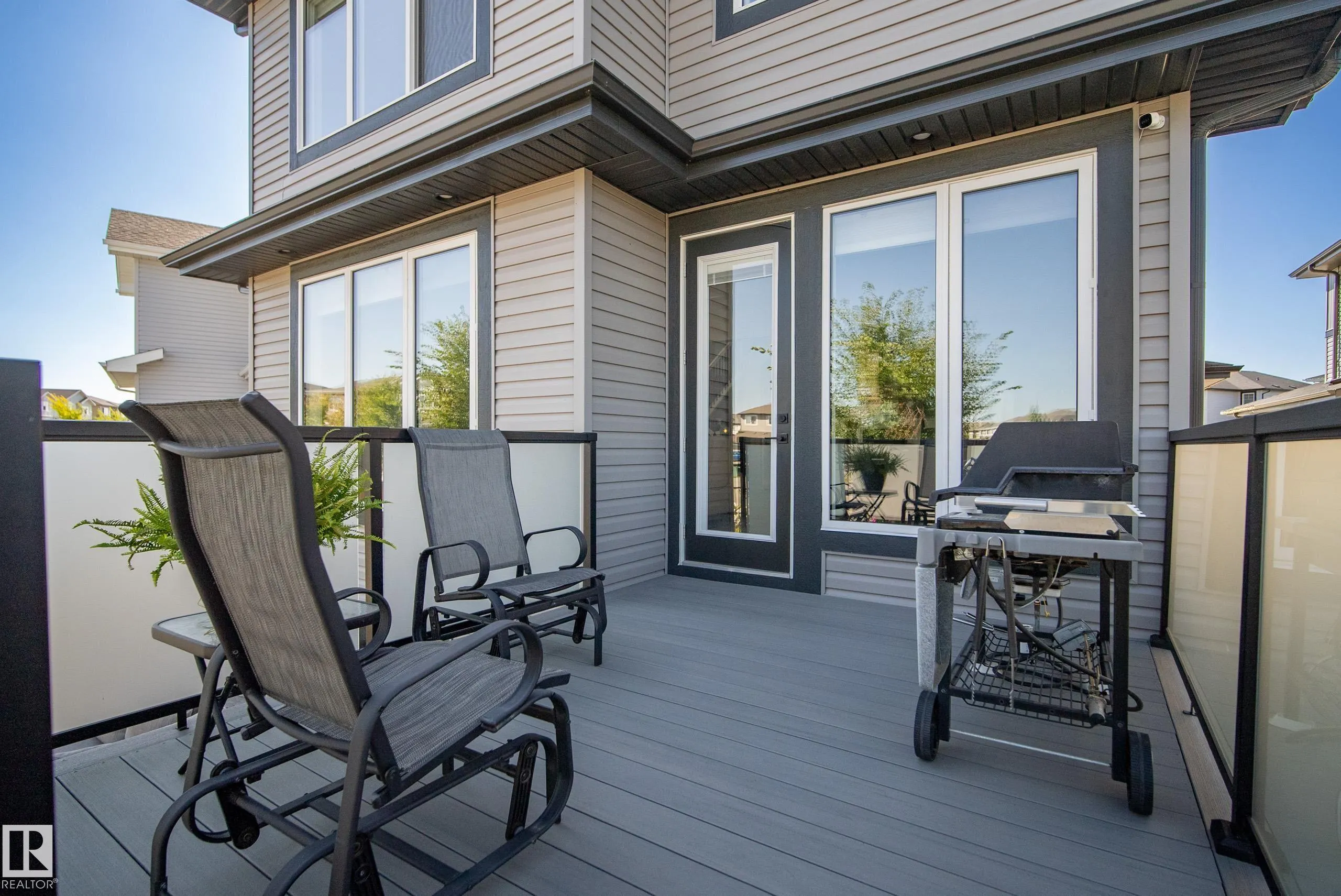 20 ROBERTS Close