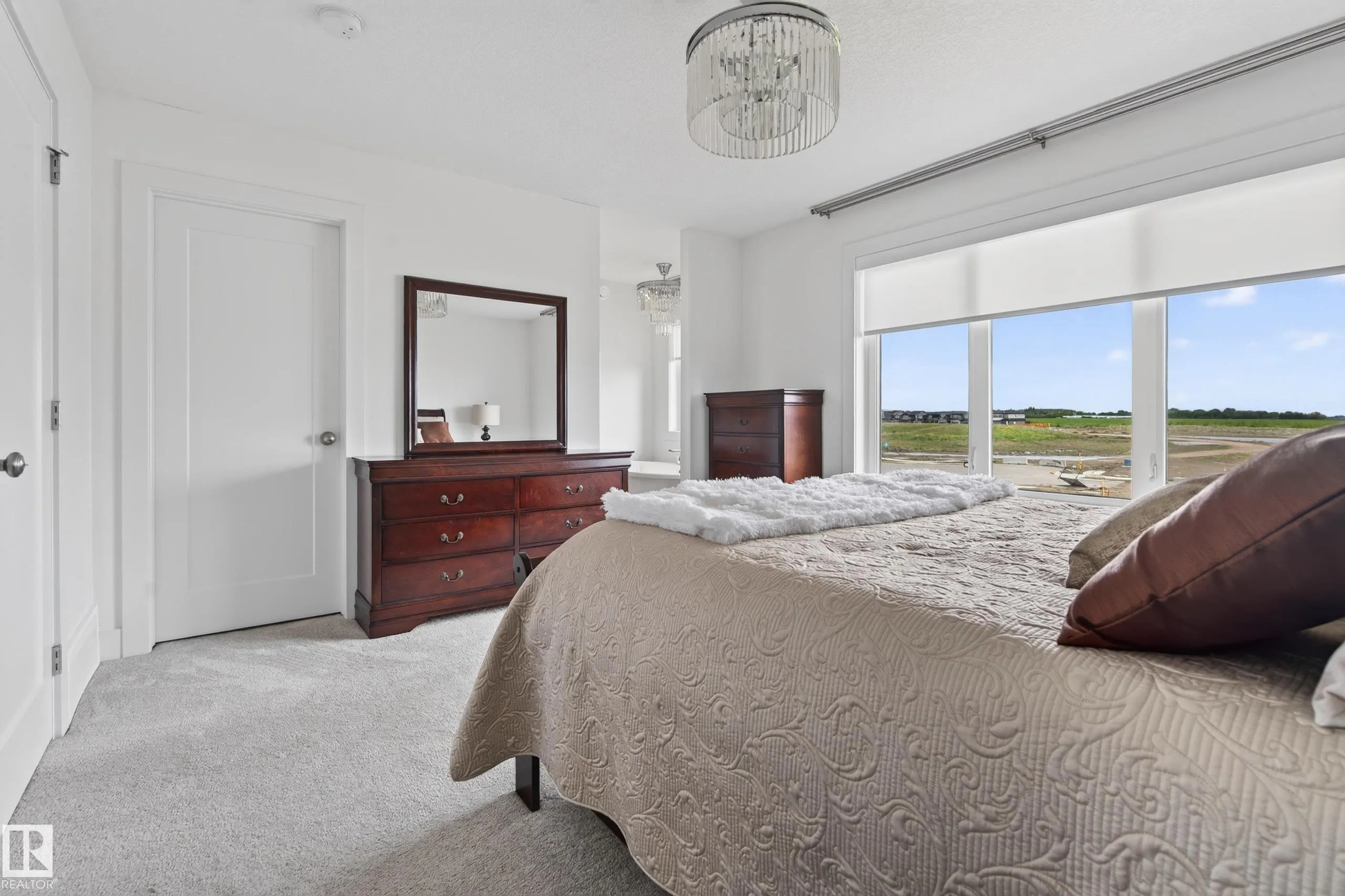 61 ENCORE Crescent