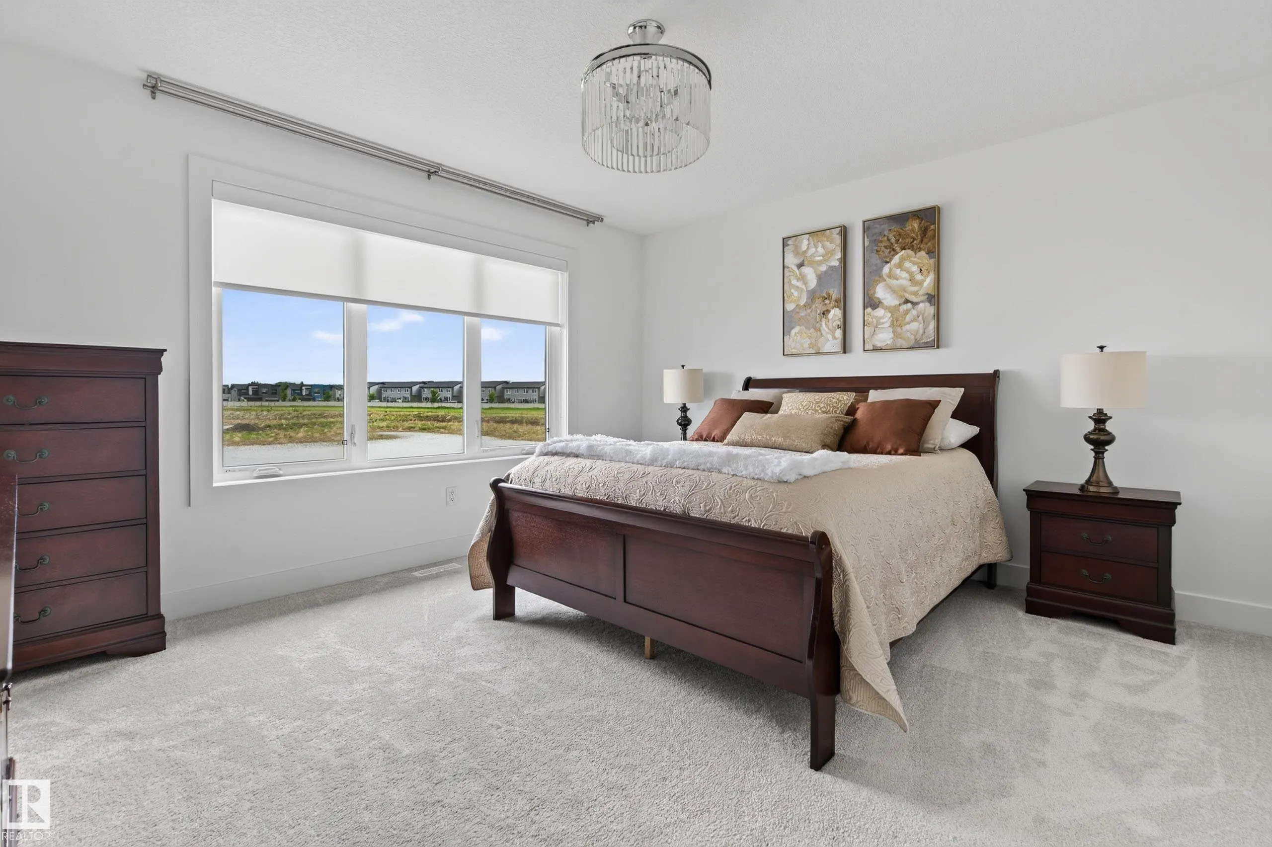 61 ENCORE Crescent