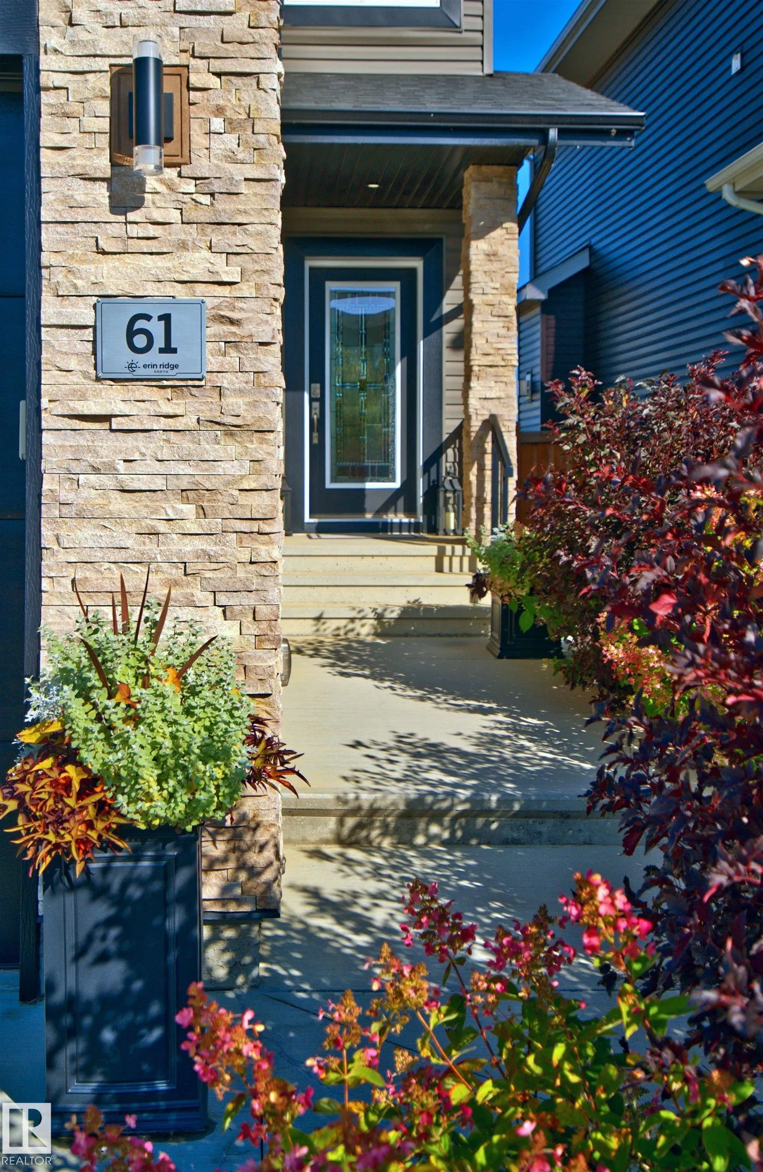 61 ENCORE Crescent