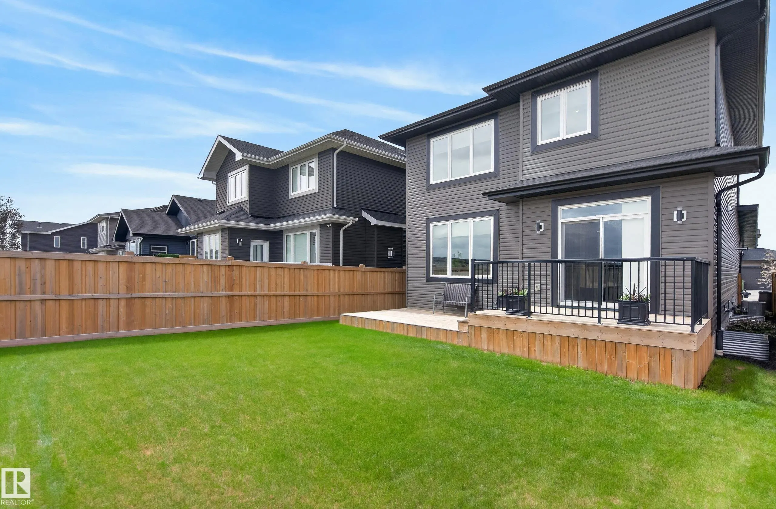 61 ENCORE Crescent