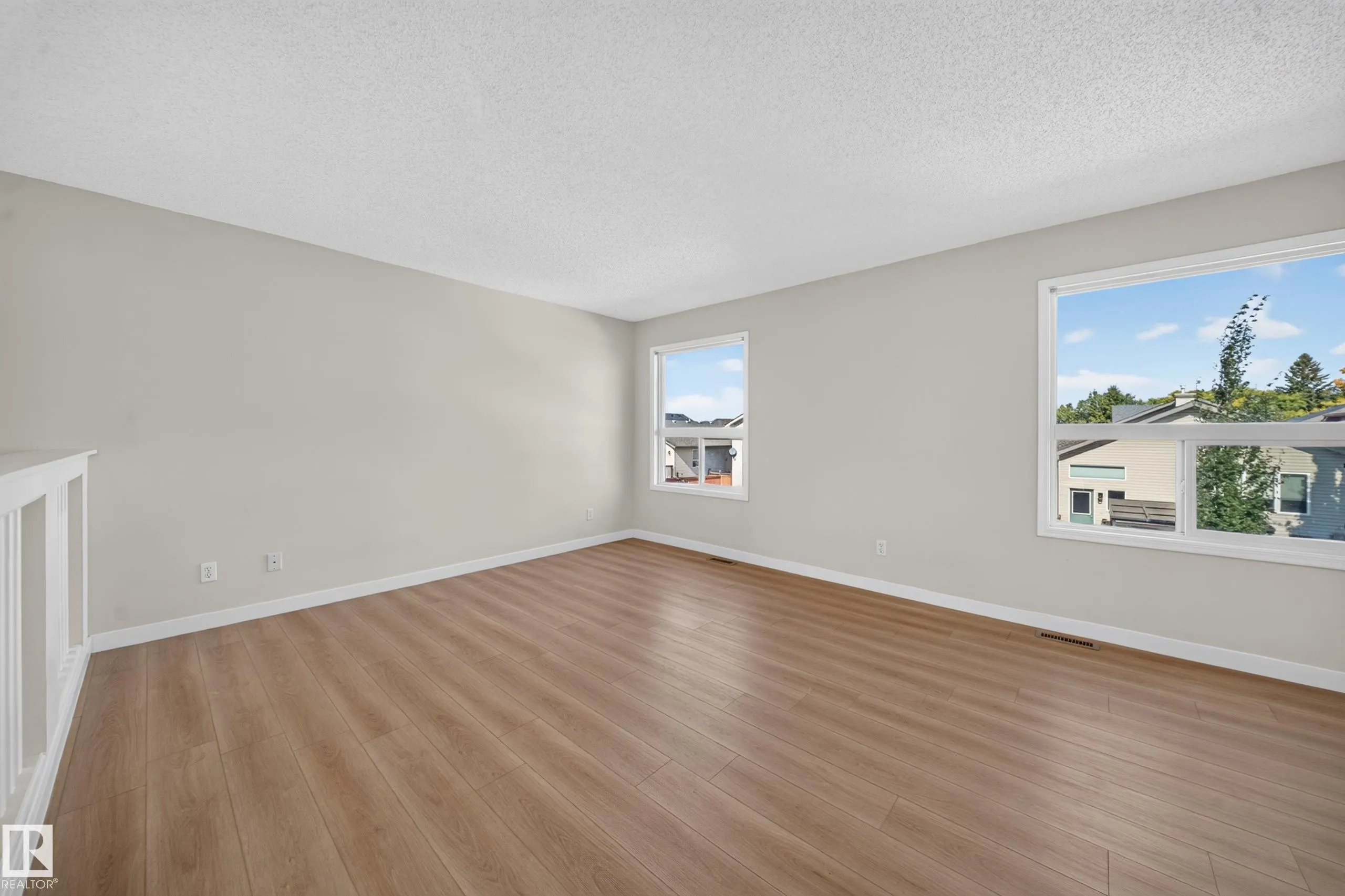 7836 7 AVE SW