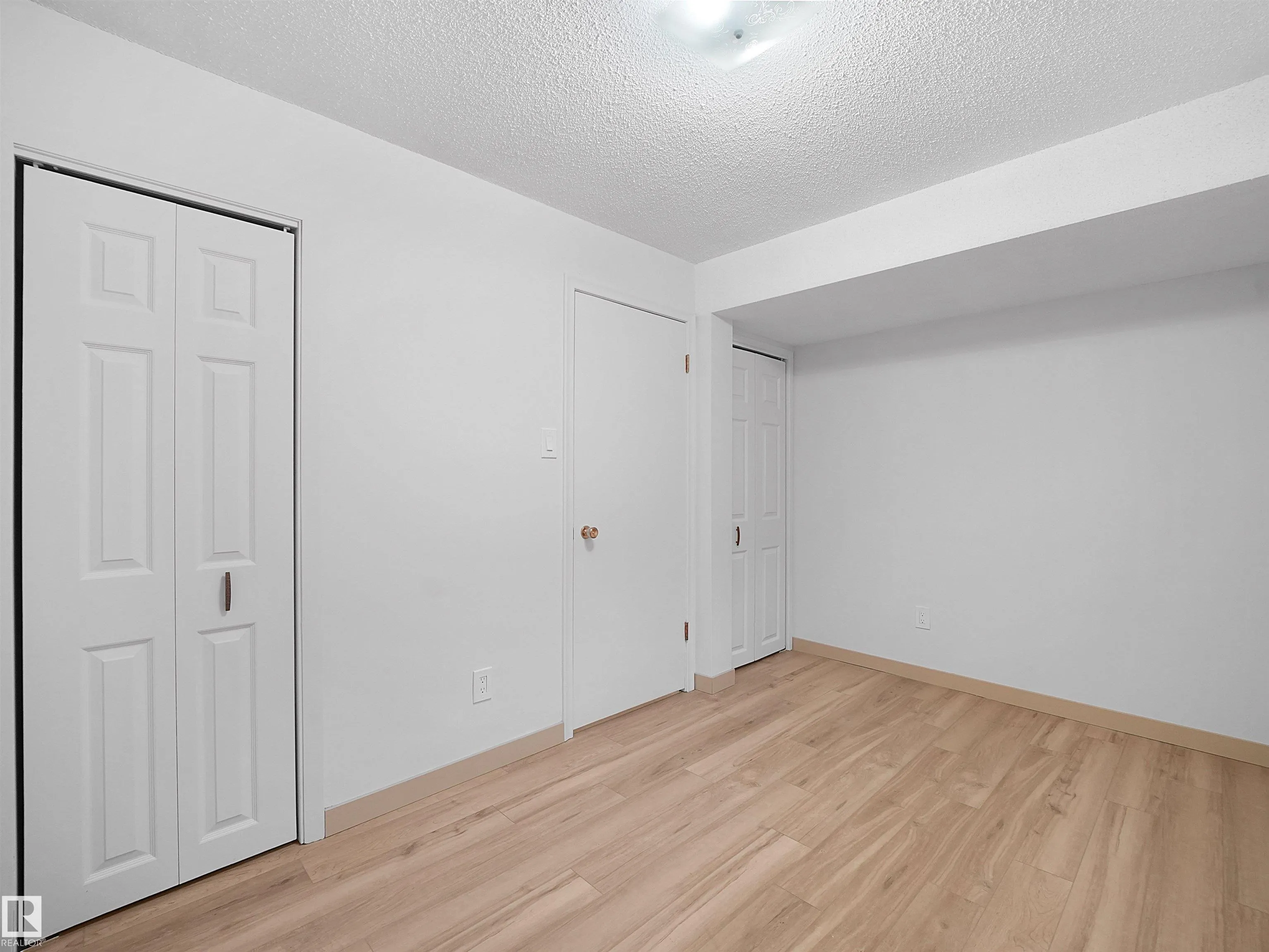 10307 135 Avenue