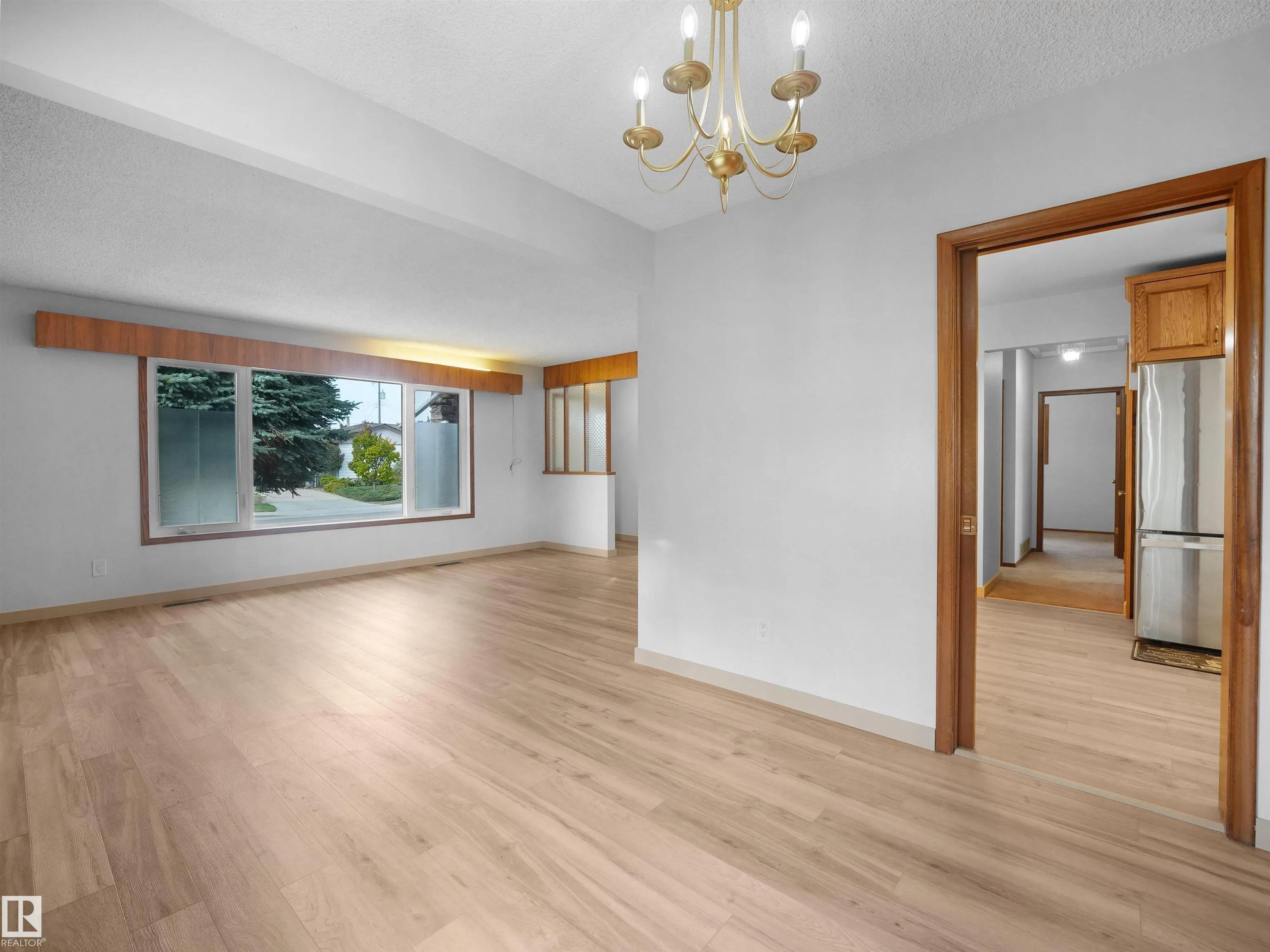 10307 135 Avenue