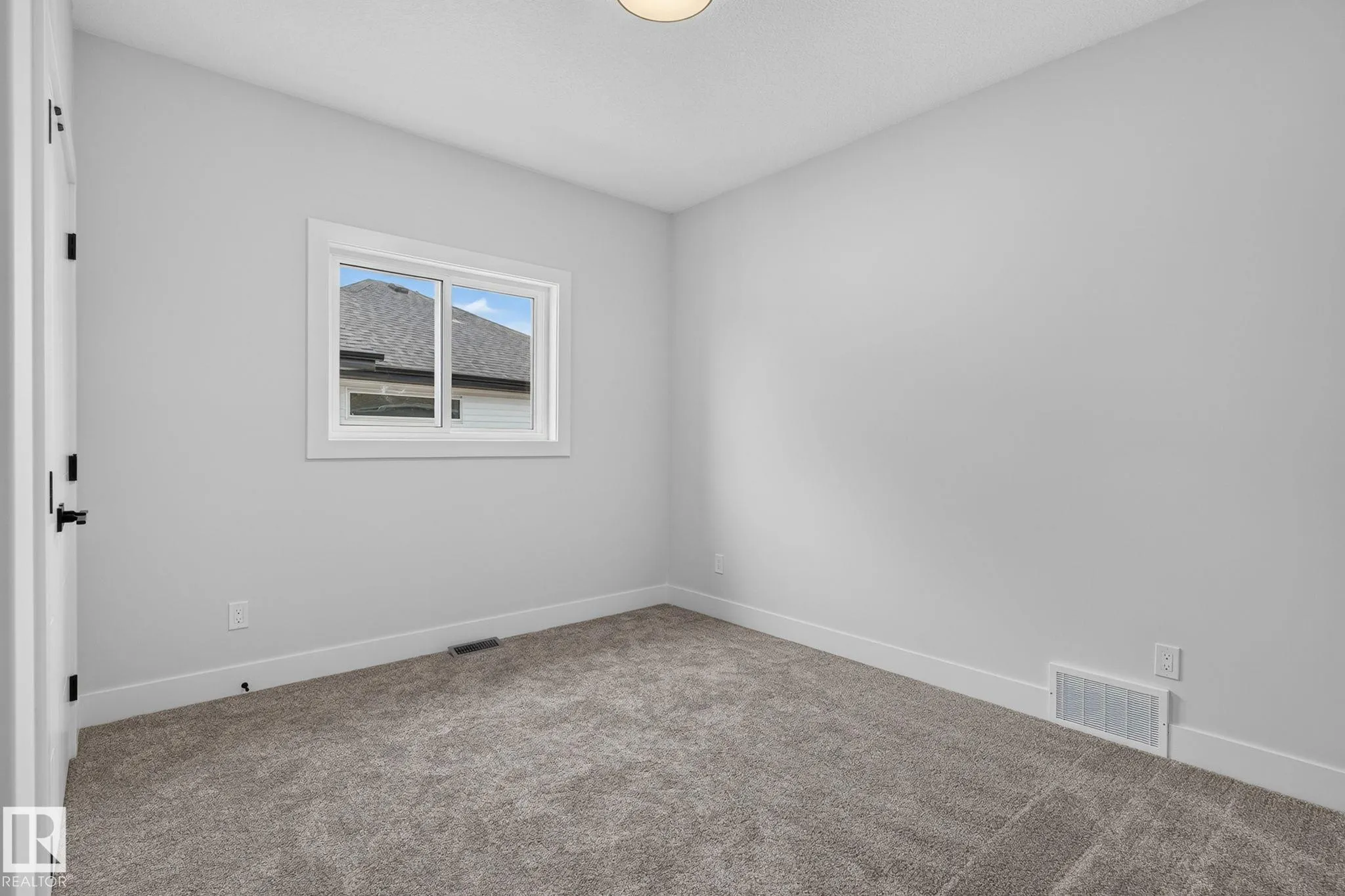 11 Hillwood Terrace