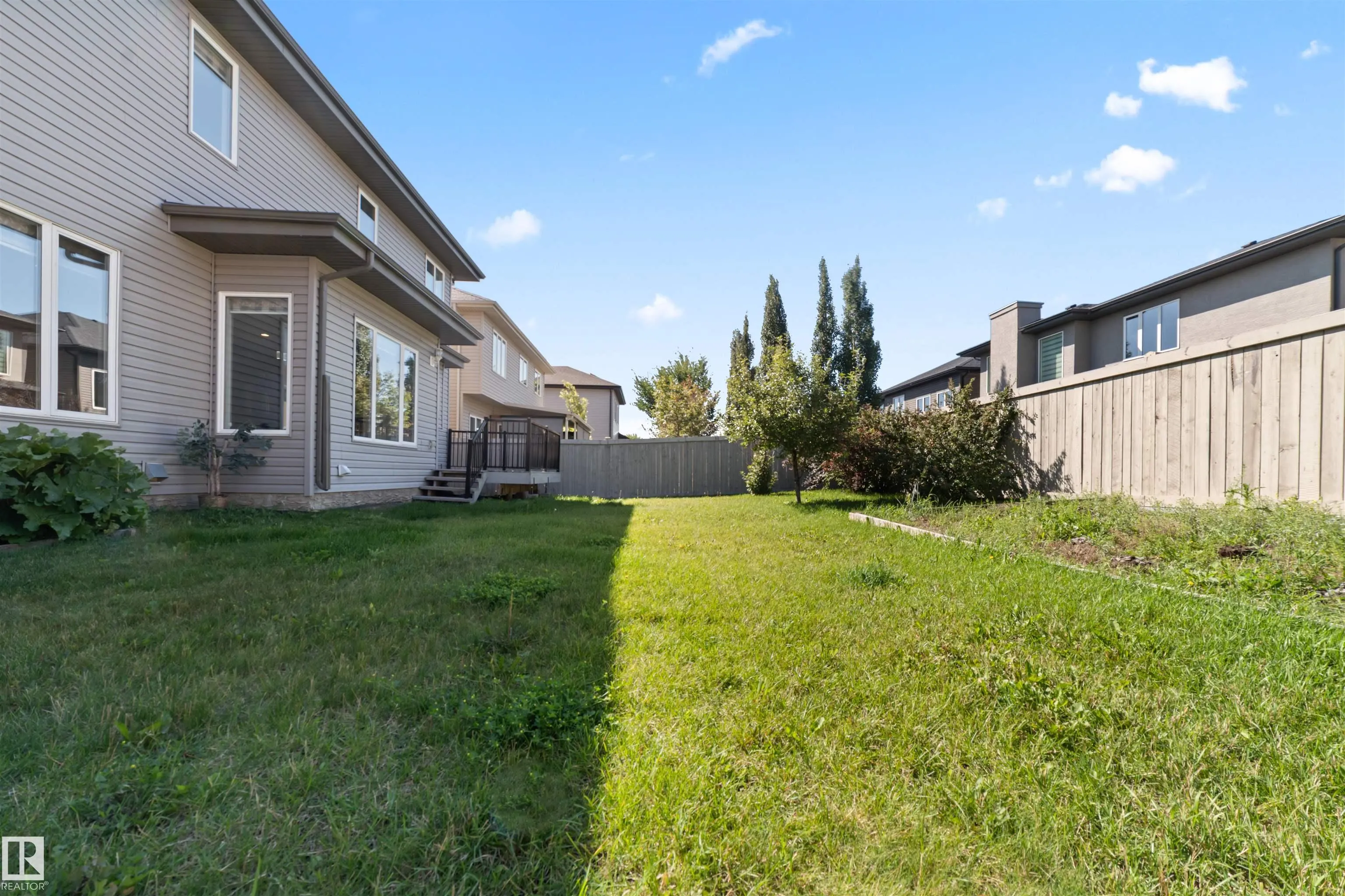 1721 ADAMSON Crescent