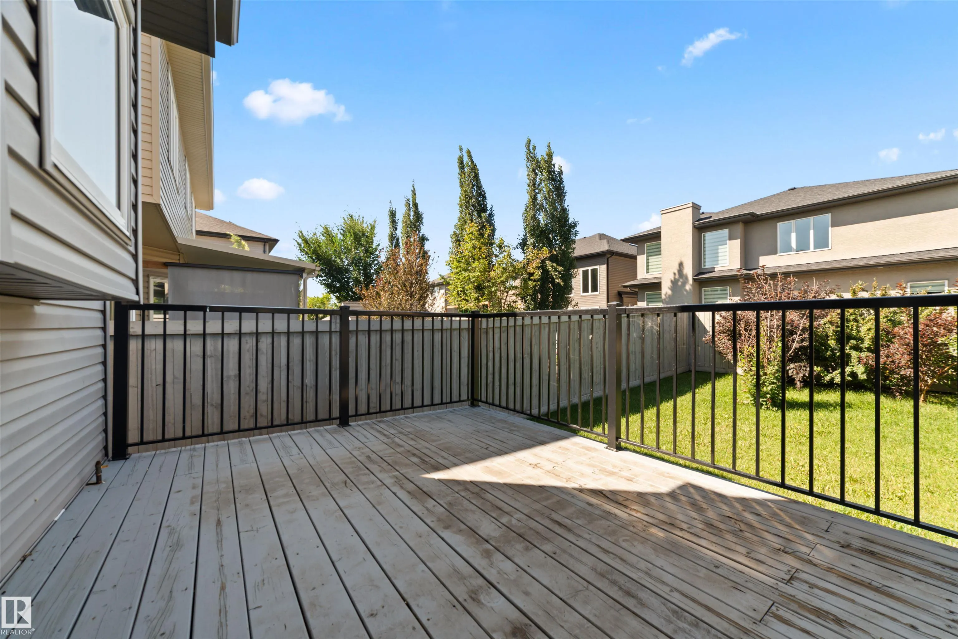 1721 ADAMSON Crescent