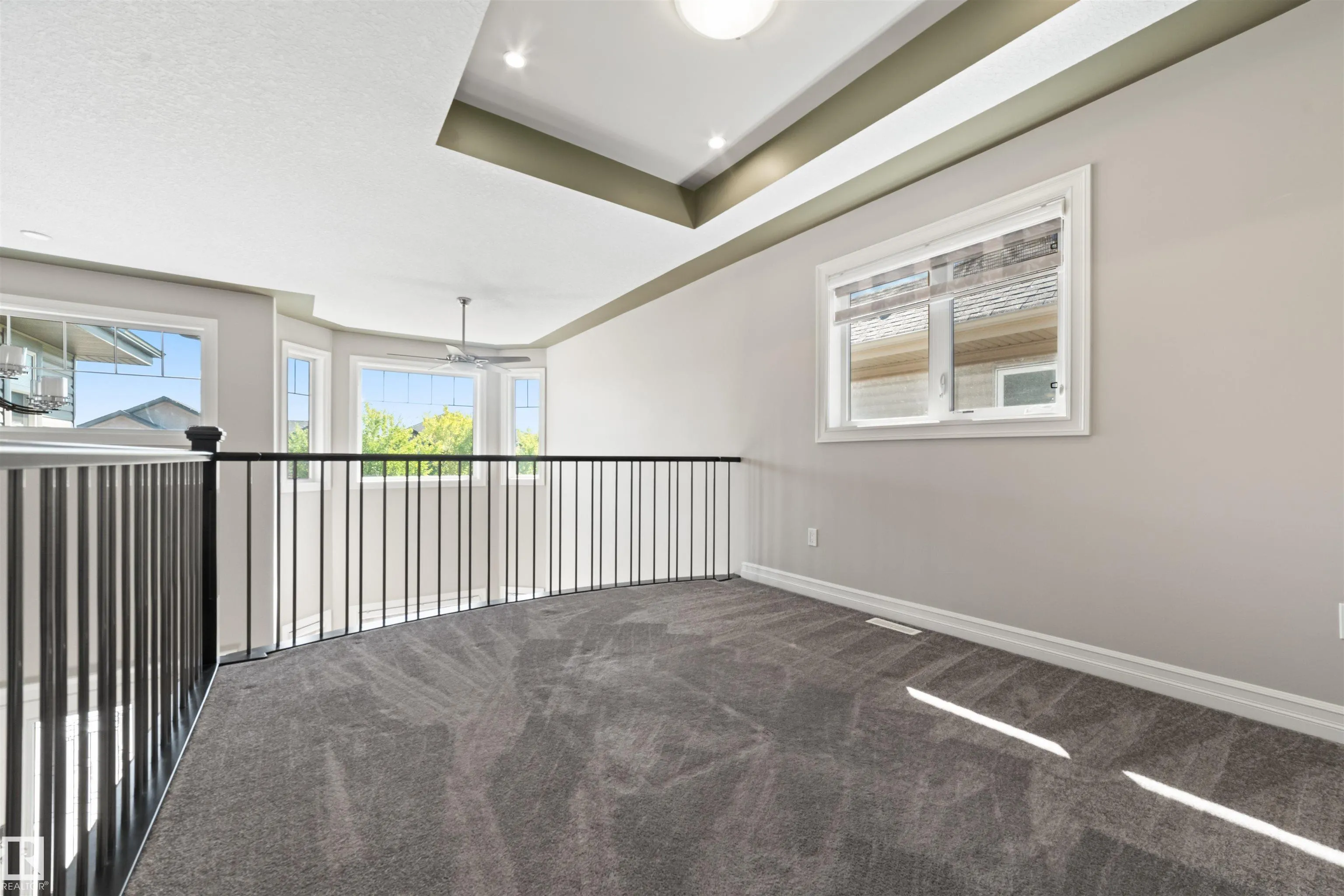 1721 ADAMSON Crescent
