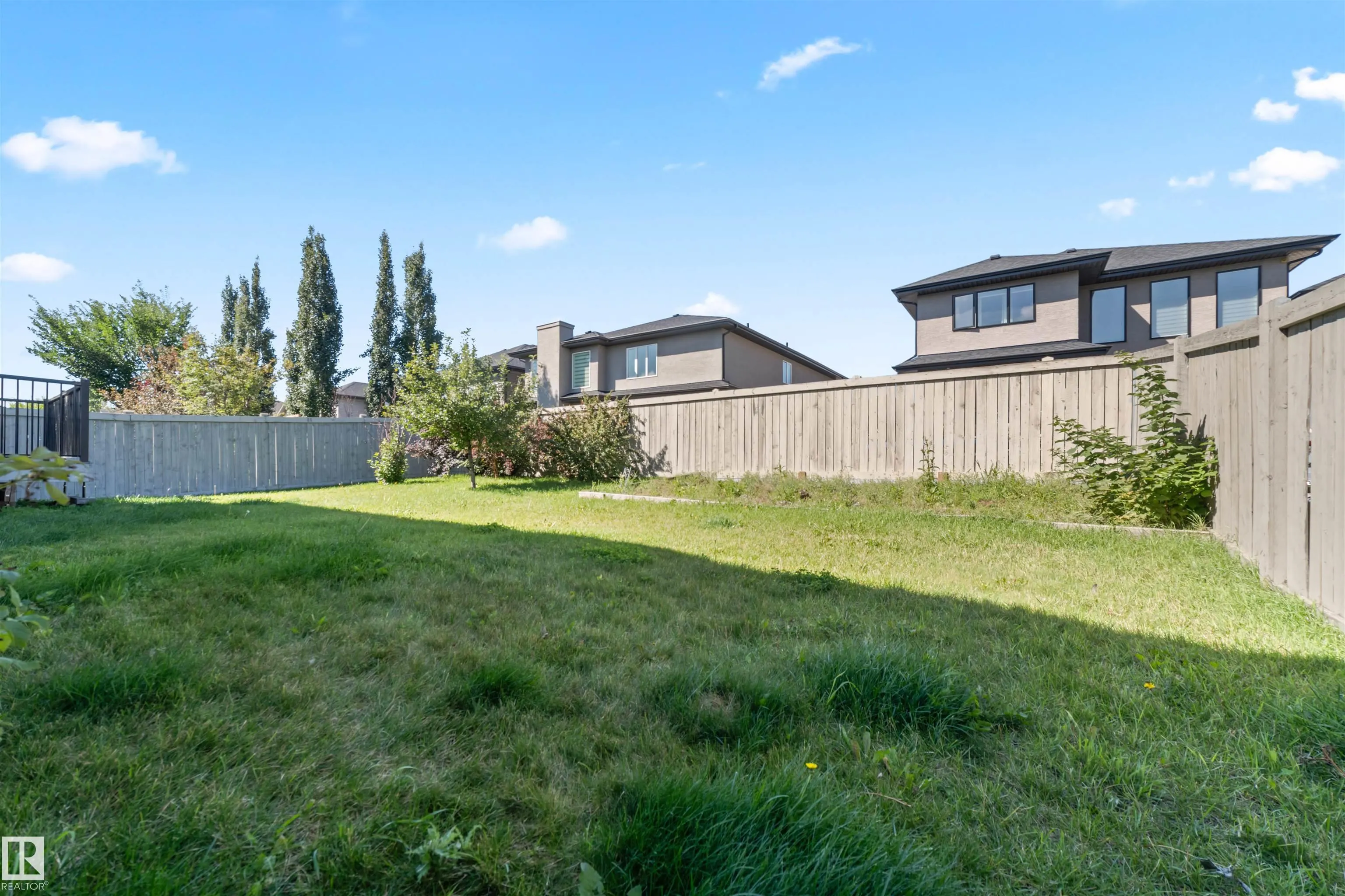 1721 ADAMSON Crescent