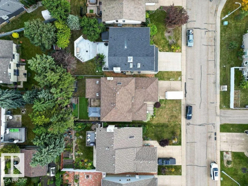 12 GREENRIDGE Drive