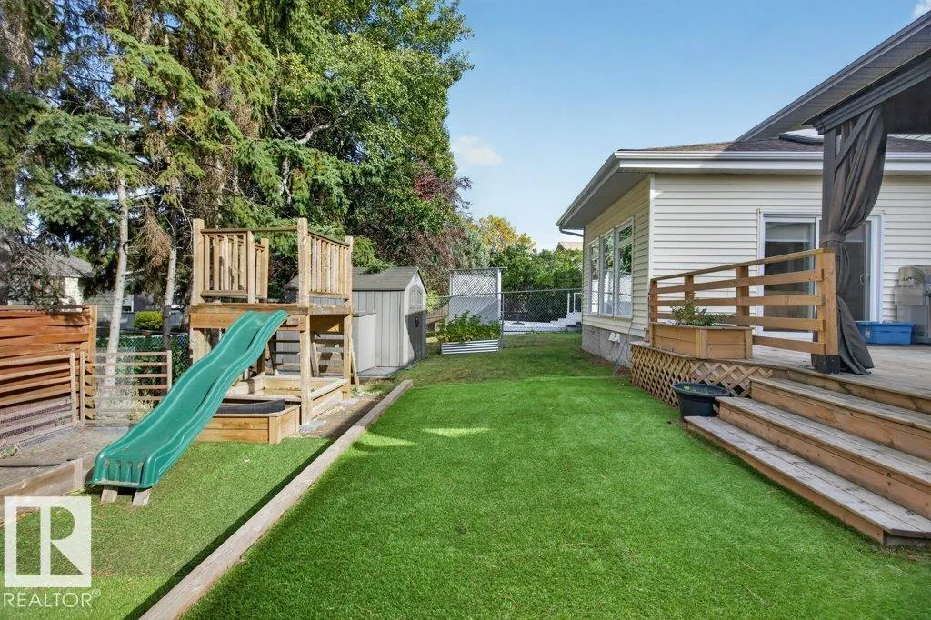 12 GREENRIDGE Drive