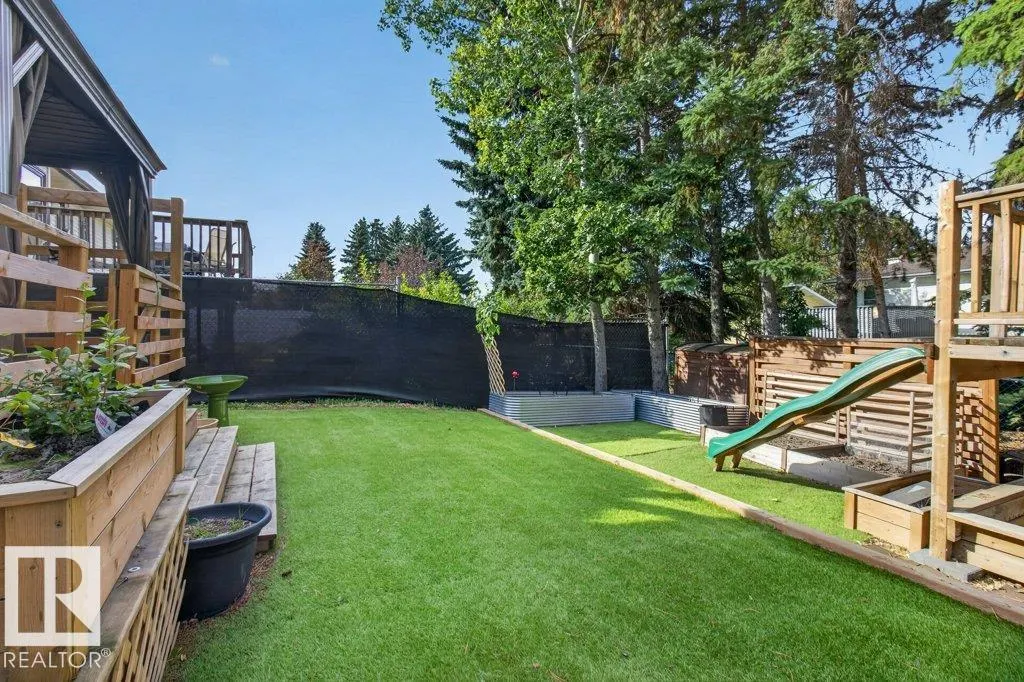 12 GREENRIDGE Drive