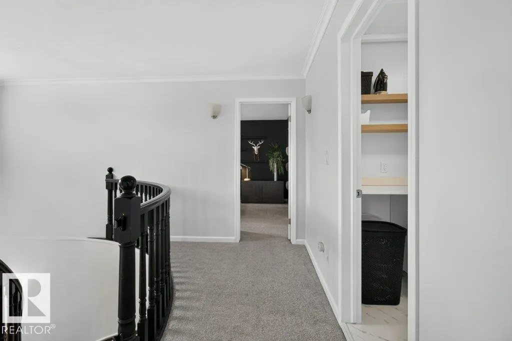 12 GREENRIDGE Drive