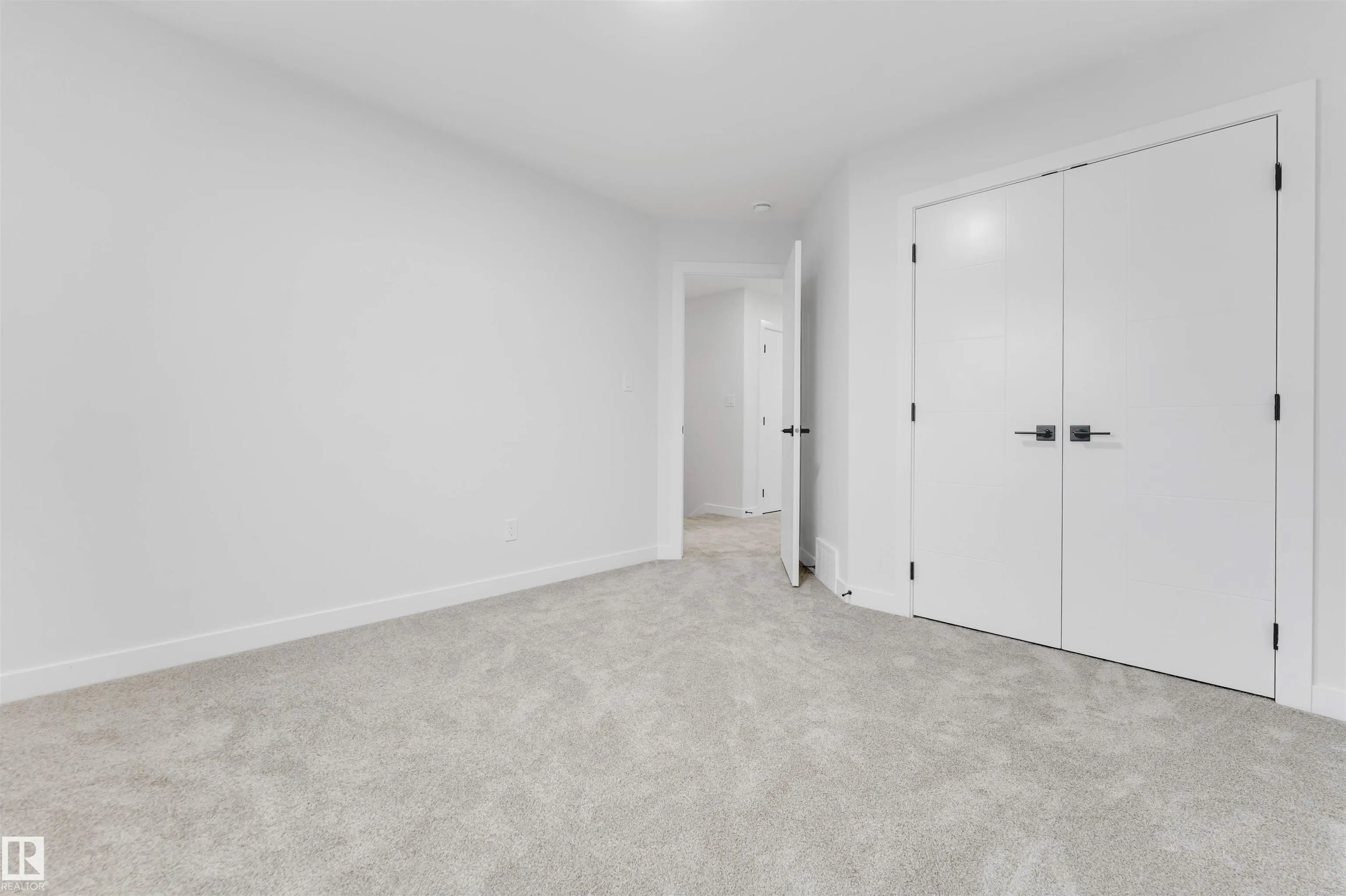 525 Robinson Blvd