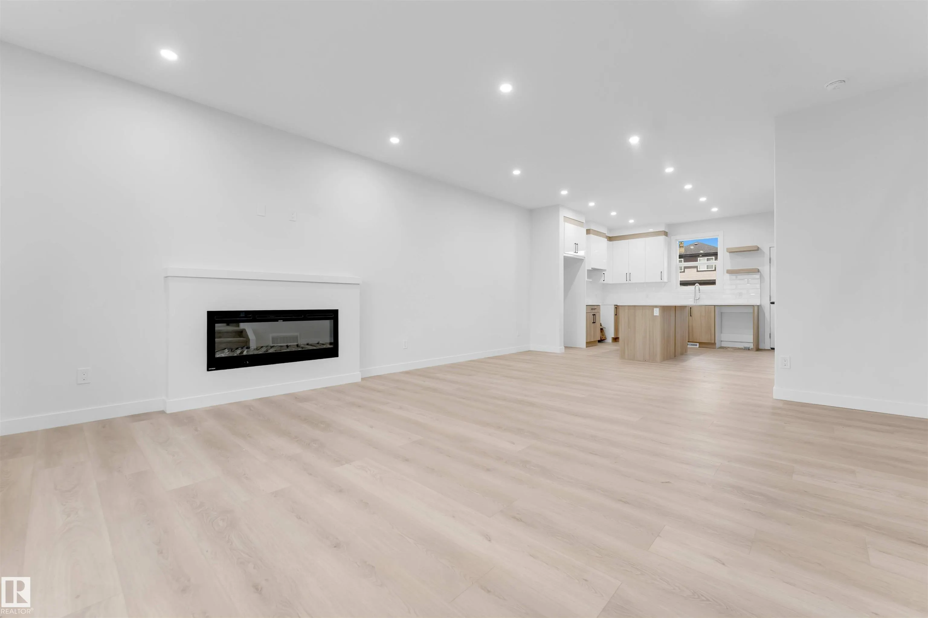 525 Robinson Blvd