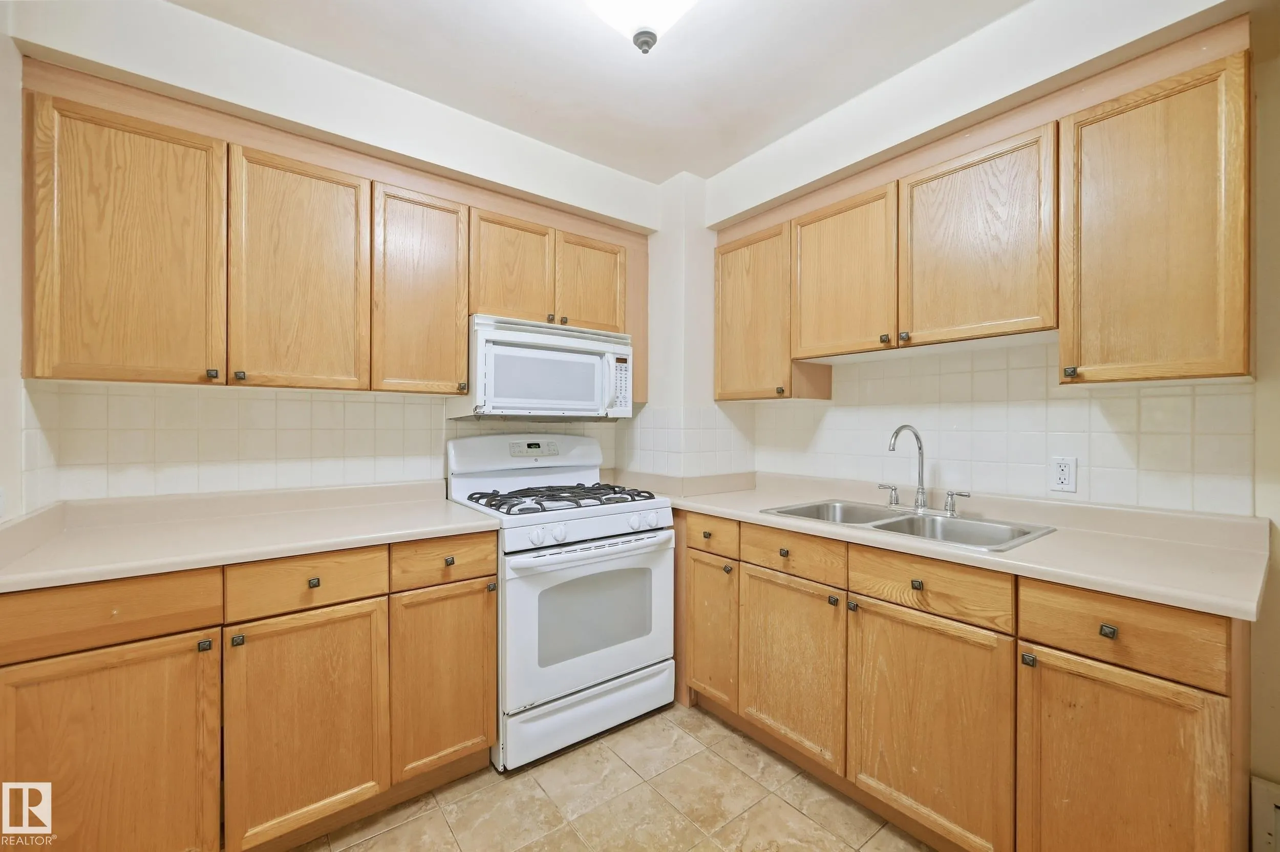 10910 117 Street