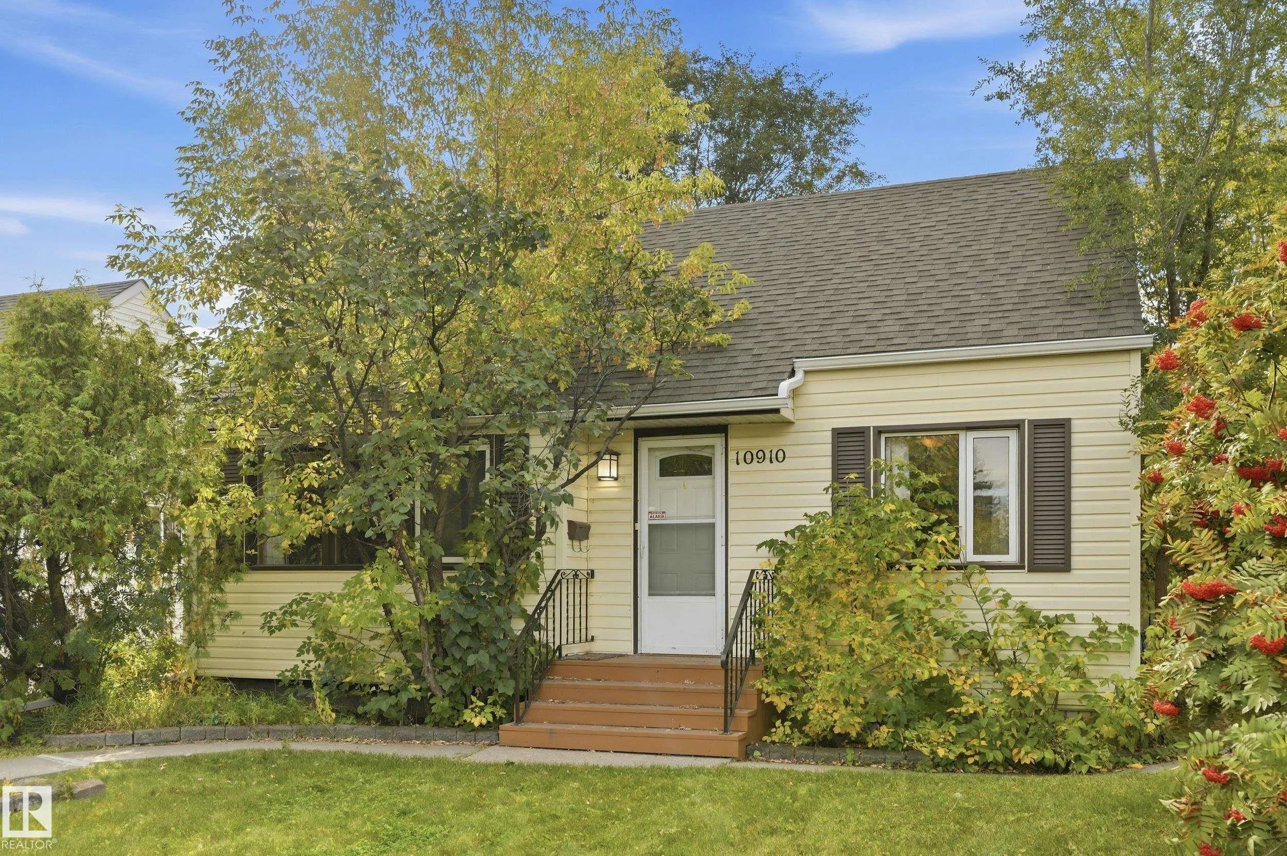 10910 117 Street