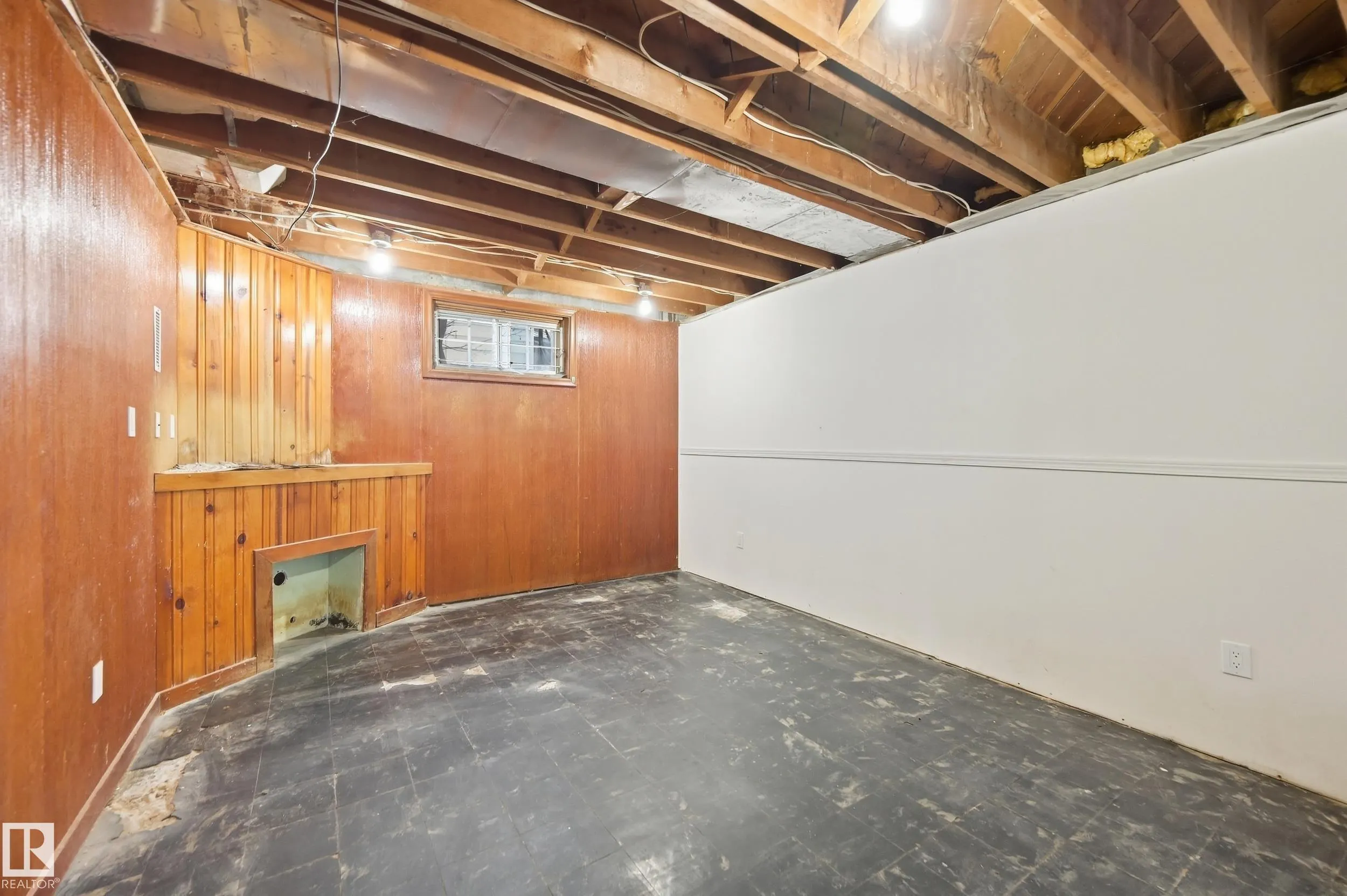 10910 117 Street