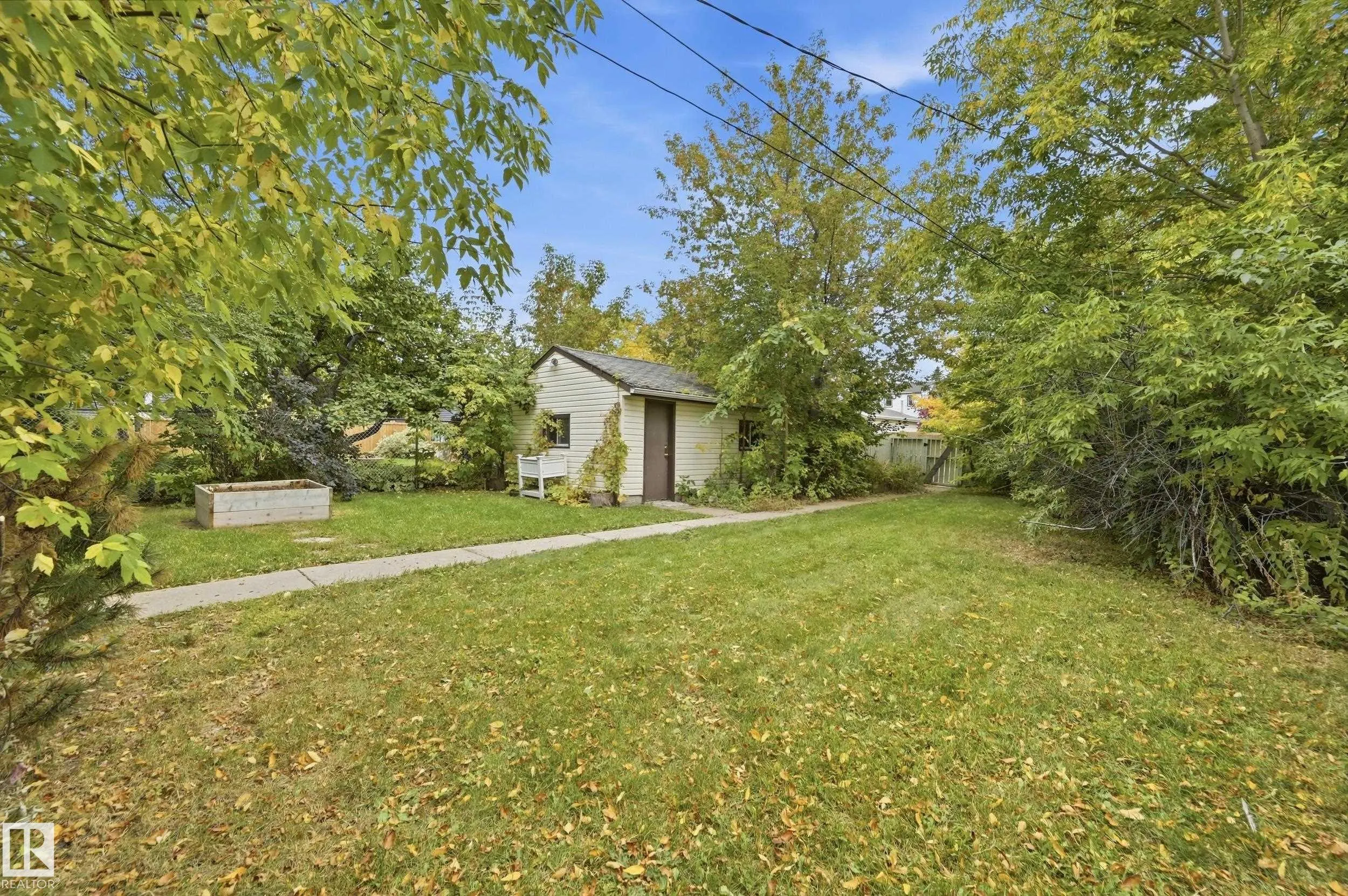 10910 117 Street