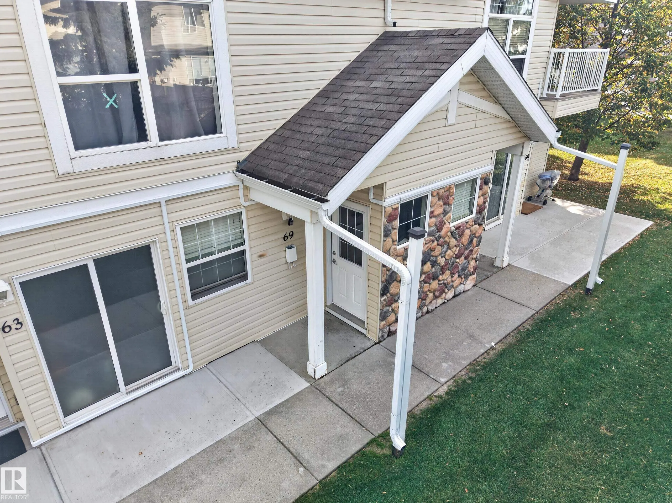 150 EDWARDS Drive