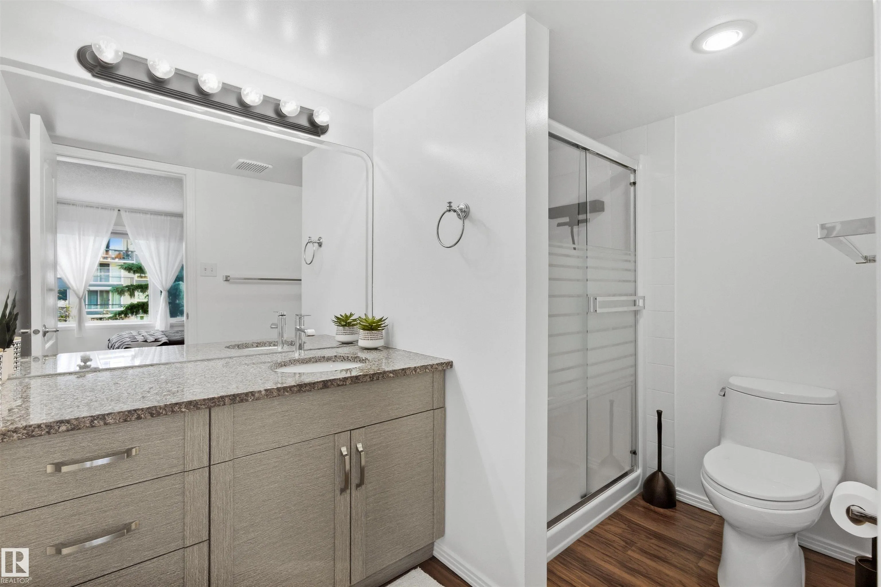 8909 100 Street