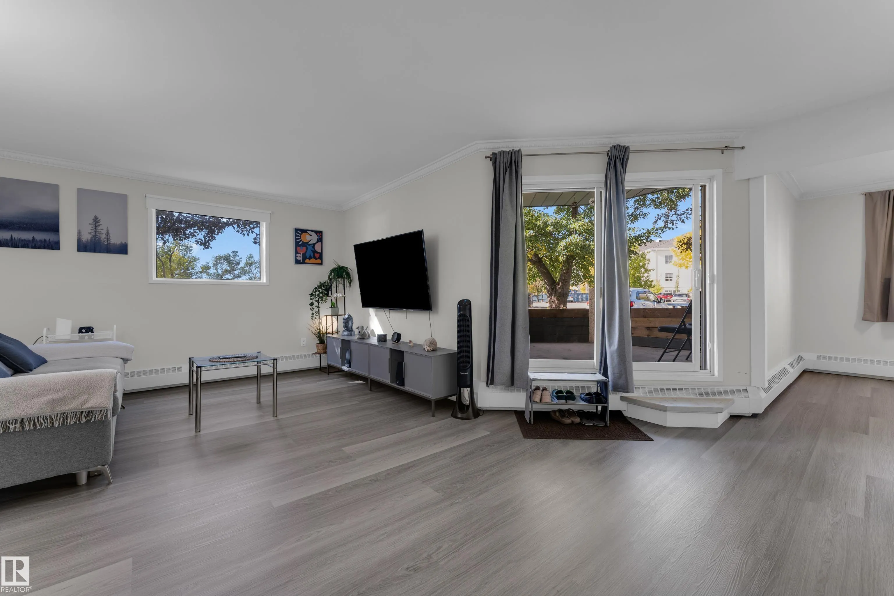 2508 50 Street