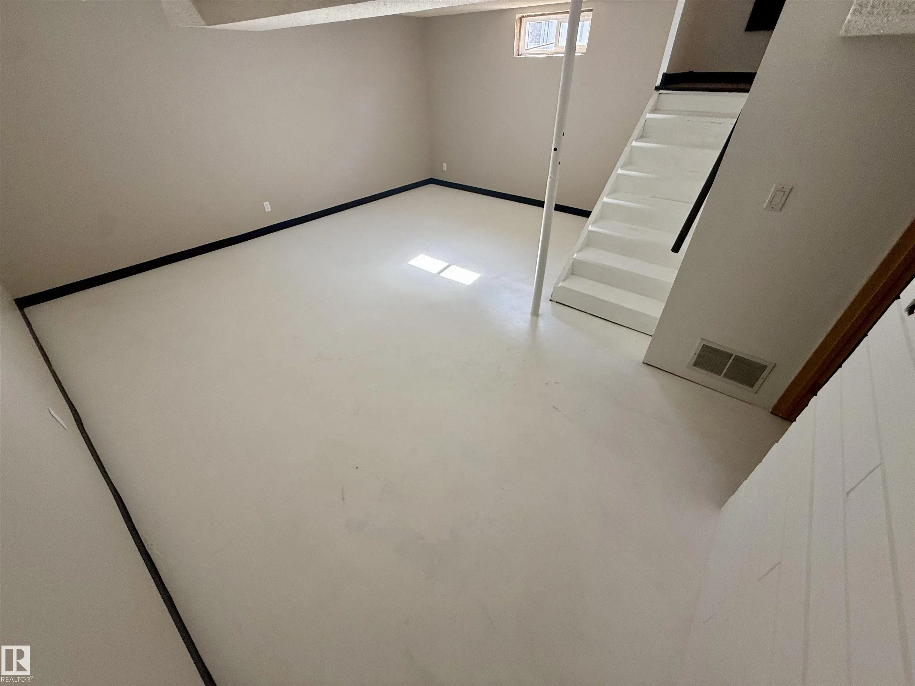 10654 BEAUMARIS Road