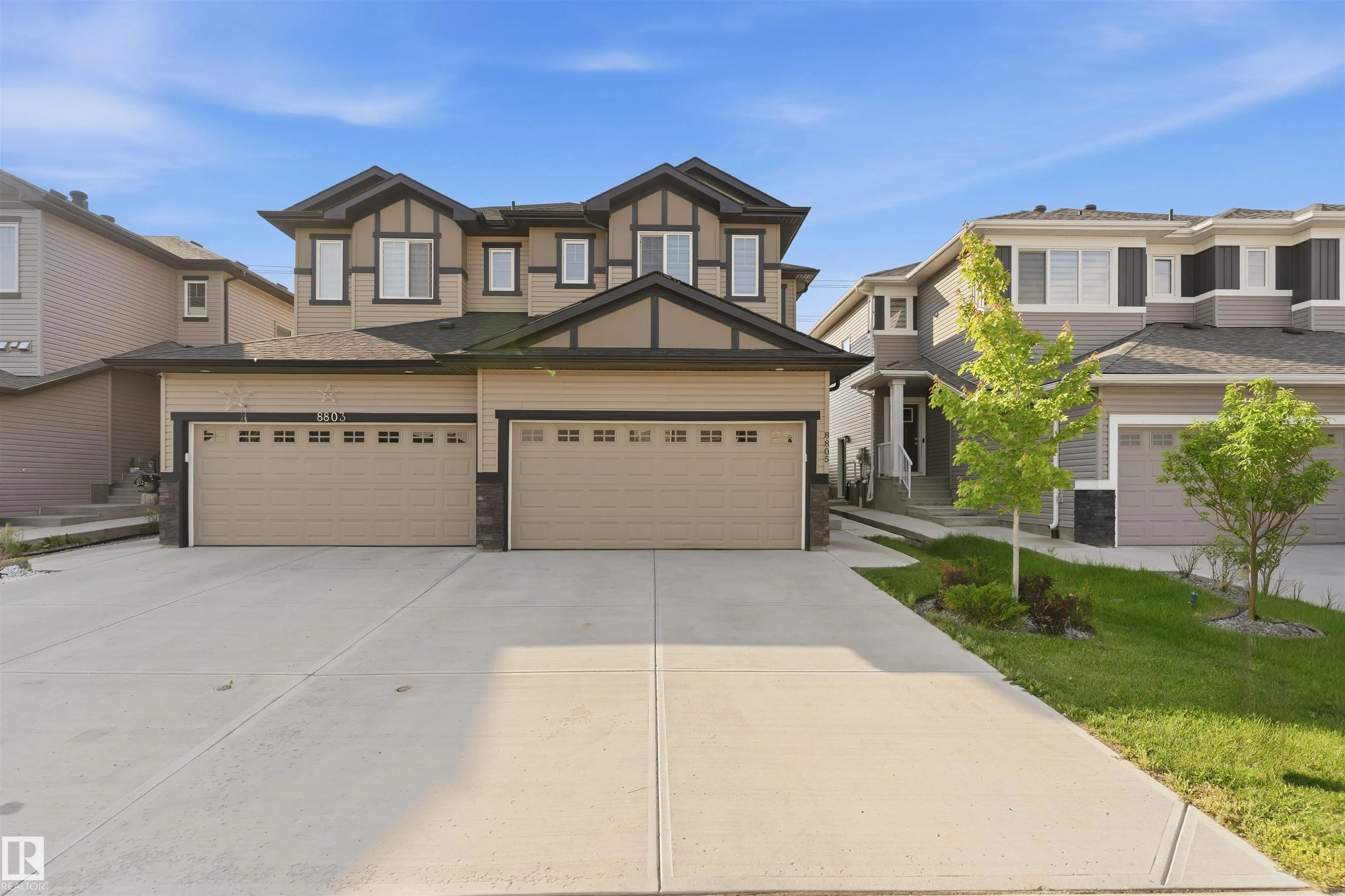 8805 CARSON WAY