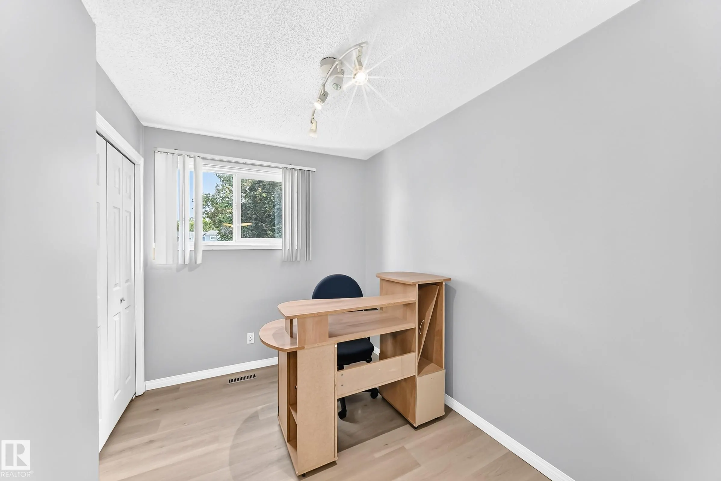 44 HABITAT Crescent