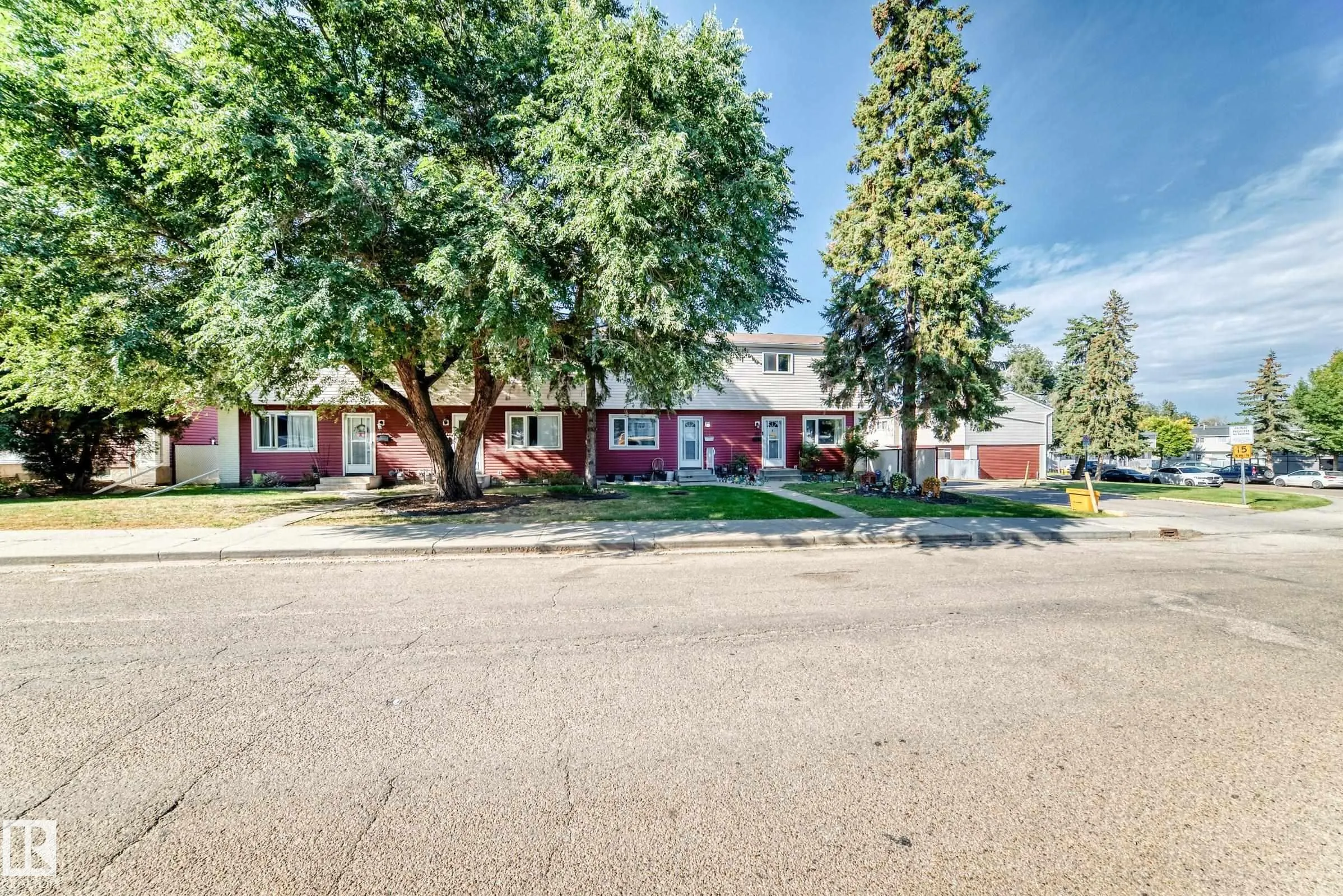 44 HABITAT Crescent