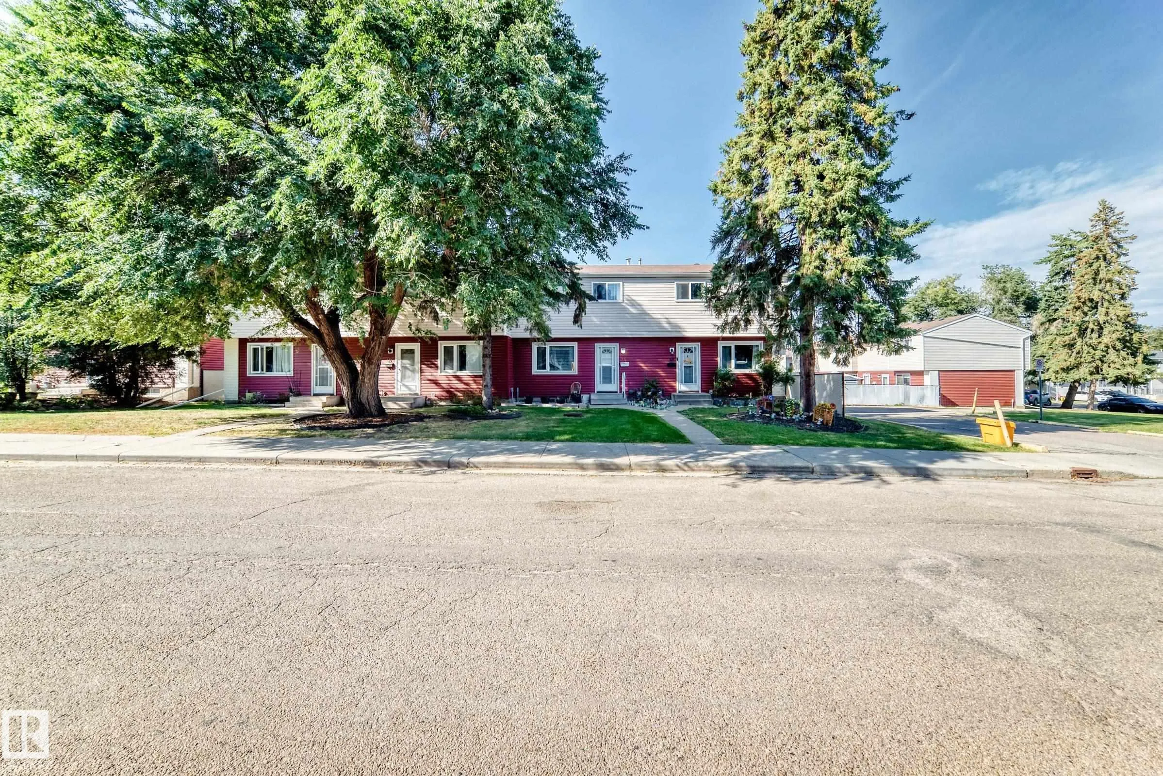 44 HABITAT Crescent