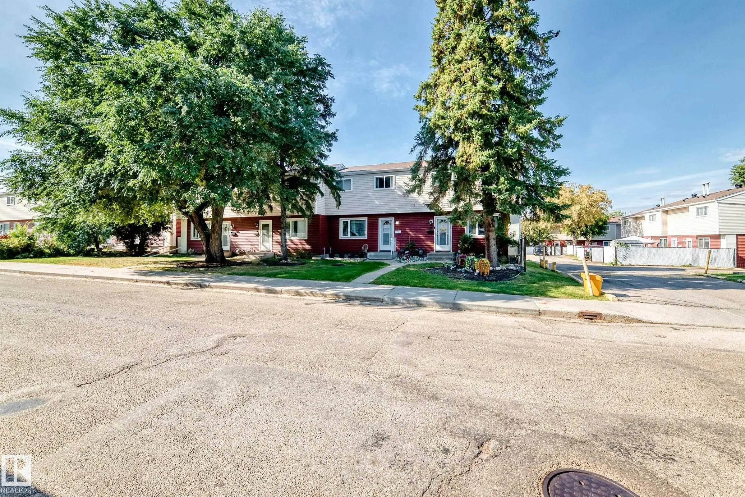 44 HABITAT Crescent