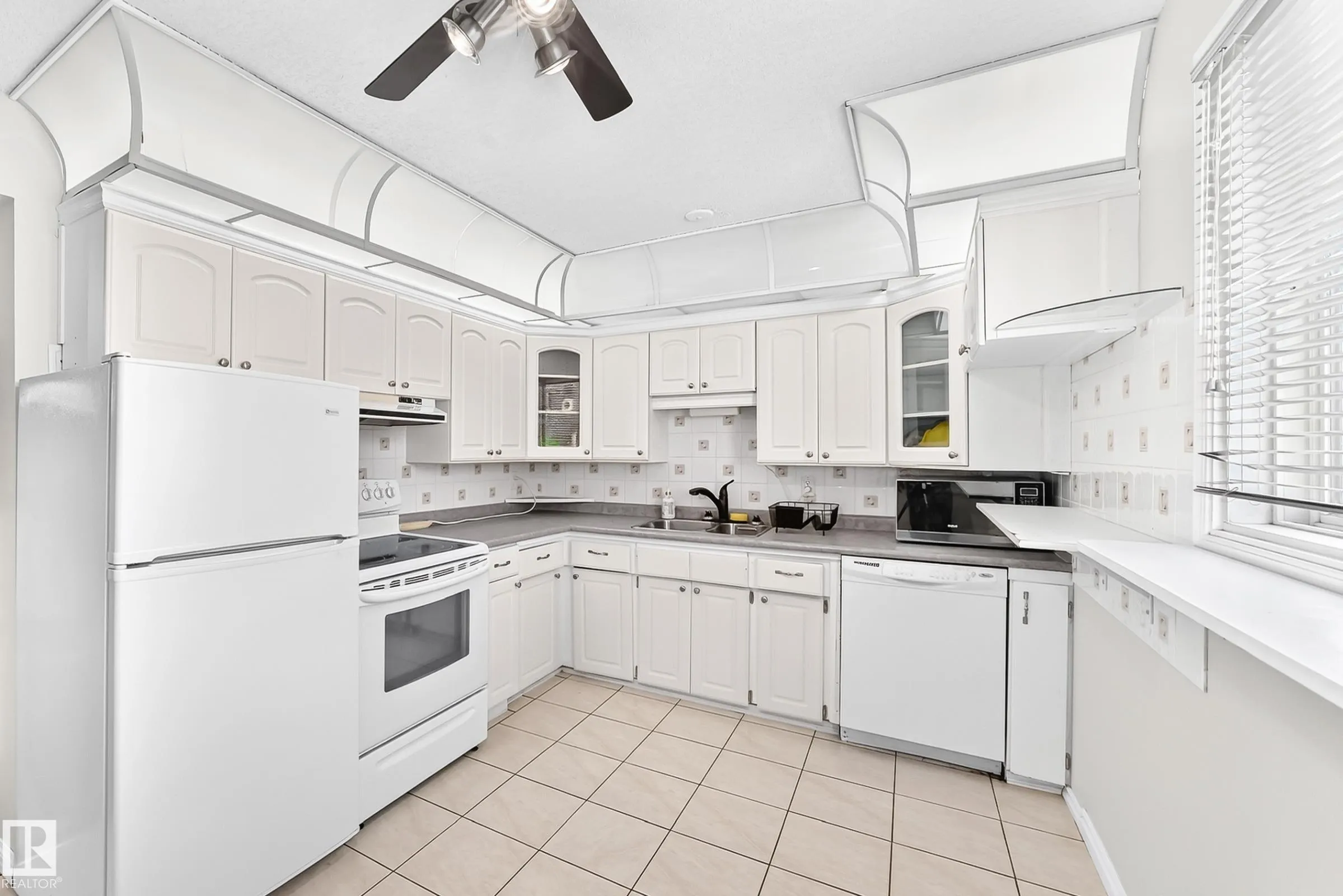 44 HABITAT Crescent