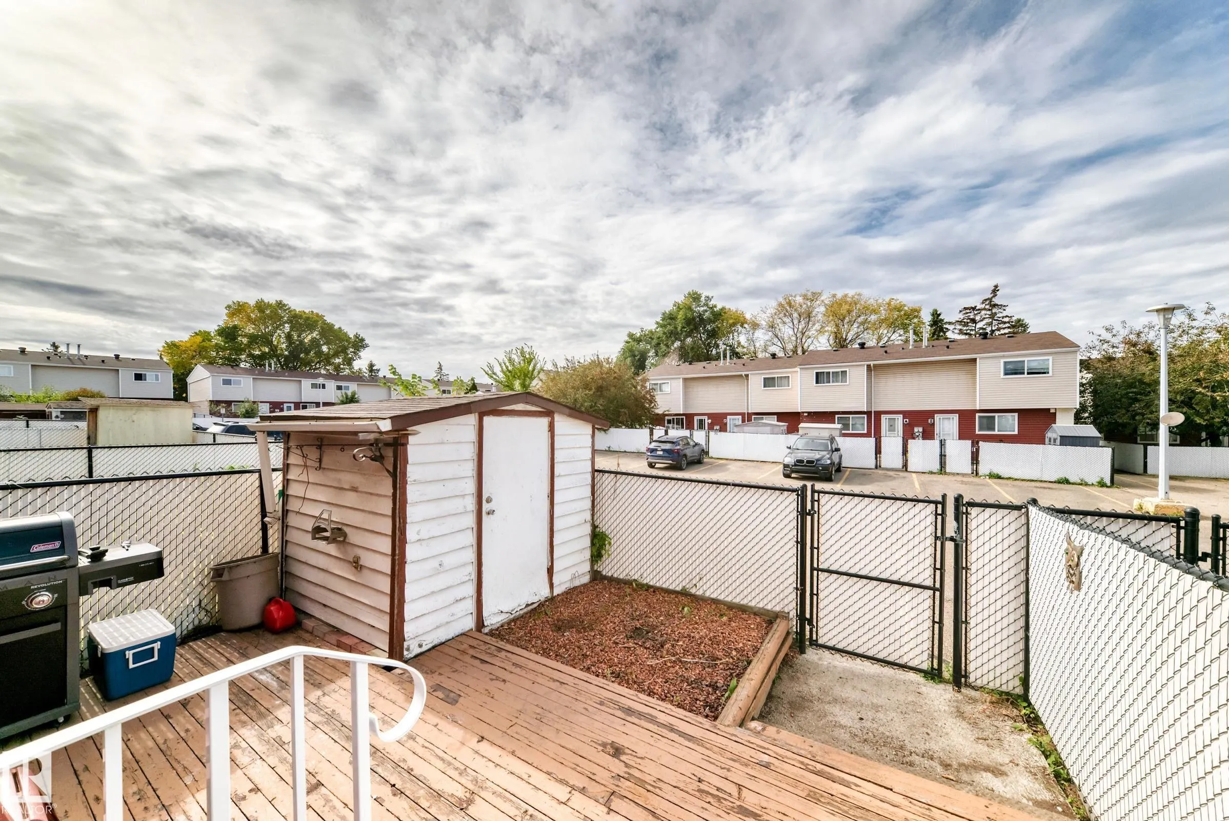 44 HABITAT Crescent