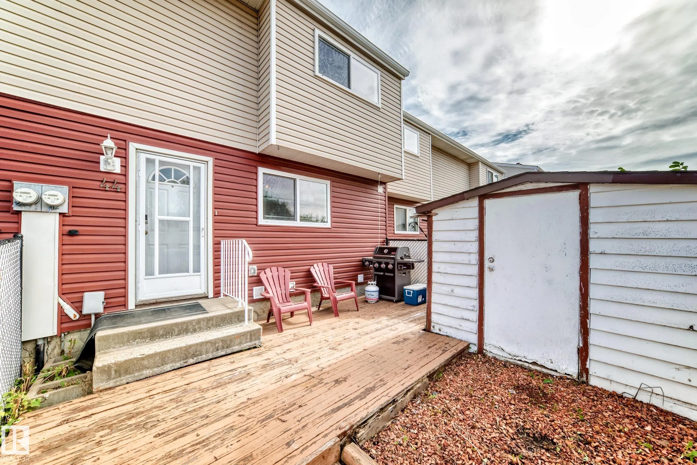 44 HABITAT Crescent