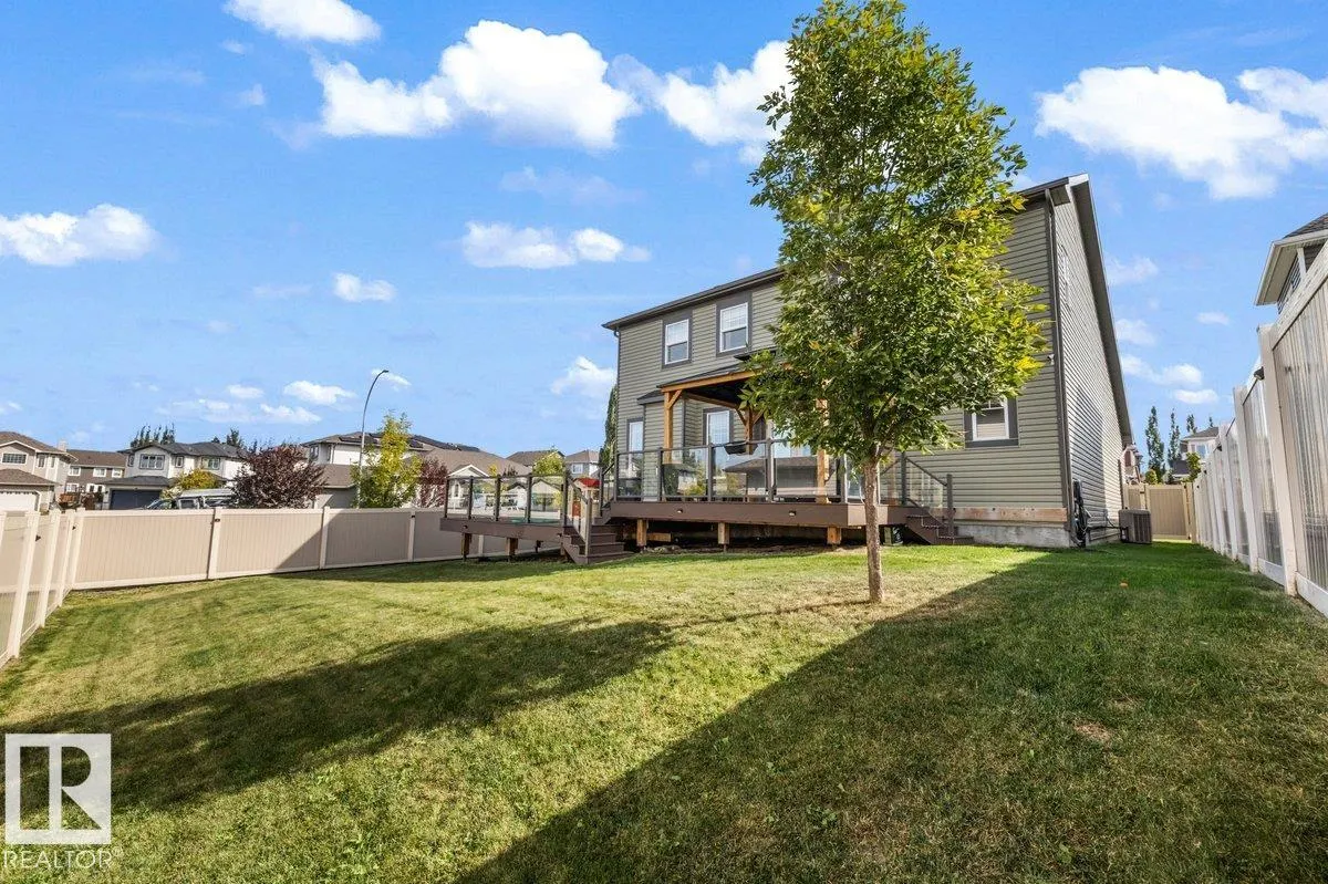 91 ROSEMOUNT Boulevard