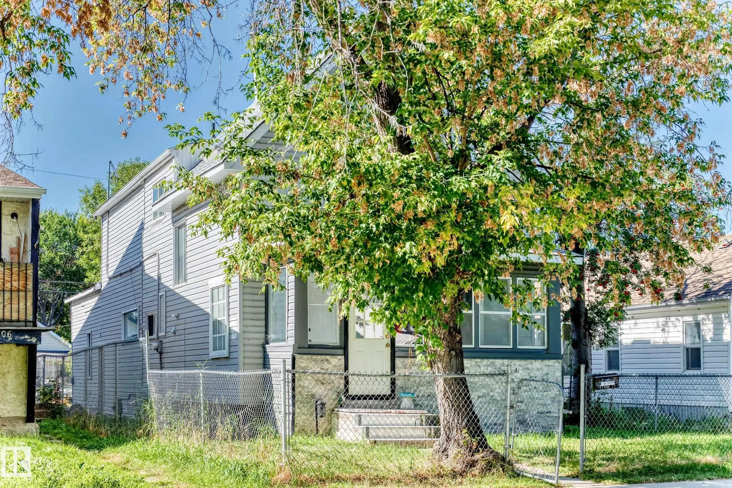 11908 77 Street